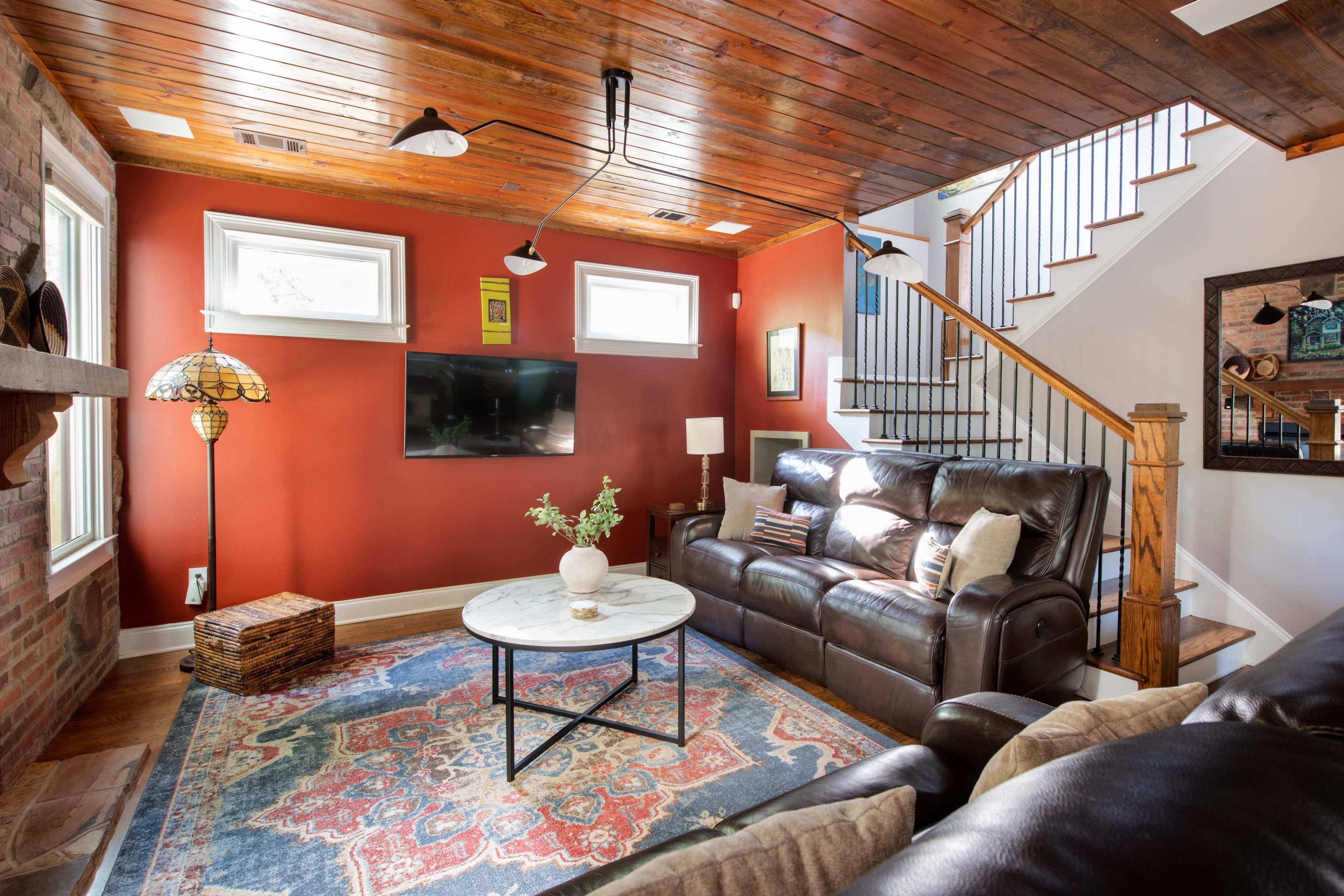 Silver Stallion - NEW! Designer Gem, Office & Yard Image in Kirkwood, Atlanta, GA