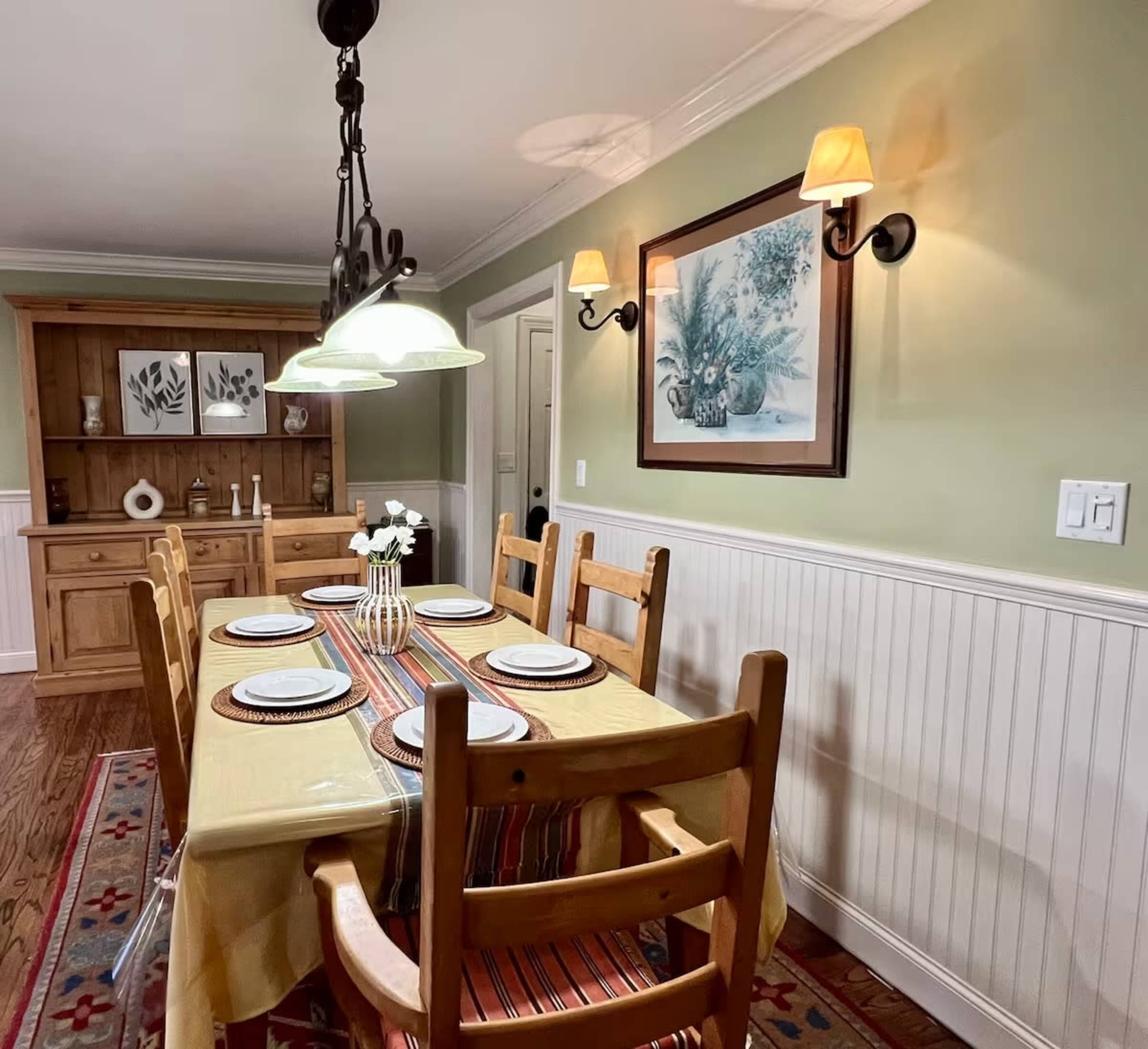 Los Angeles Home Spacious with Natural Light Image in Monterey Park, Monterey Park, CA