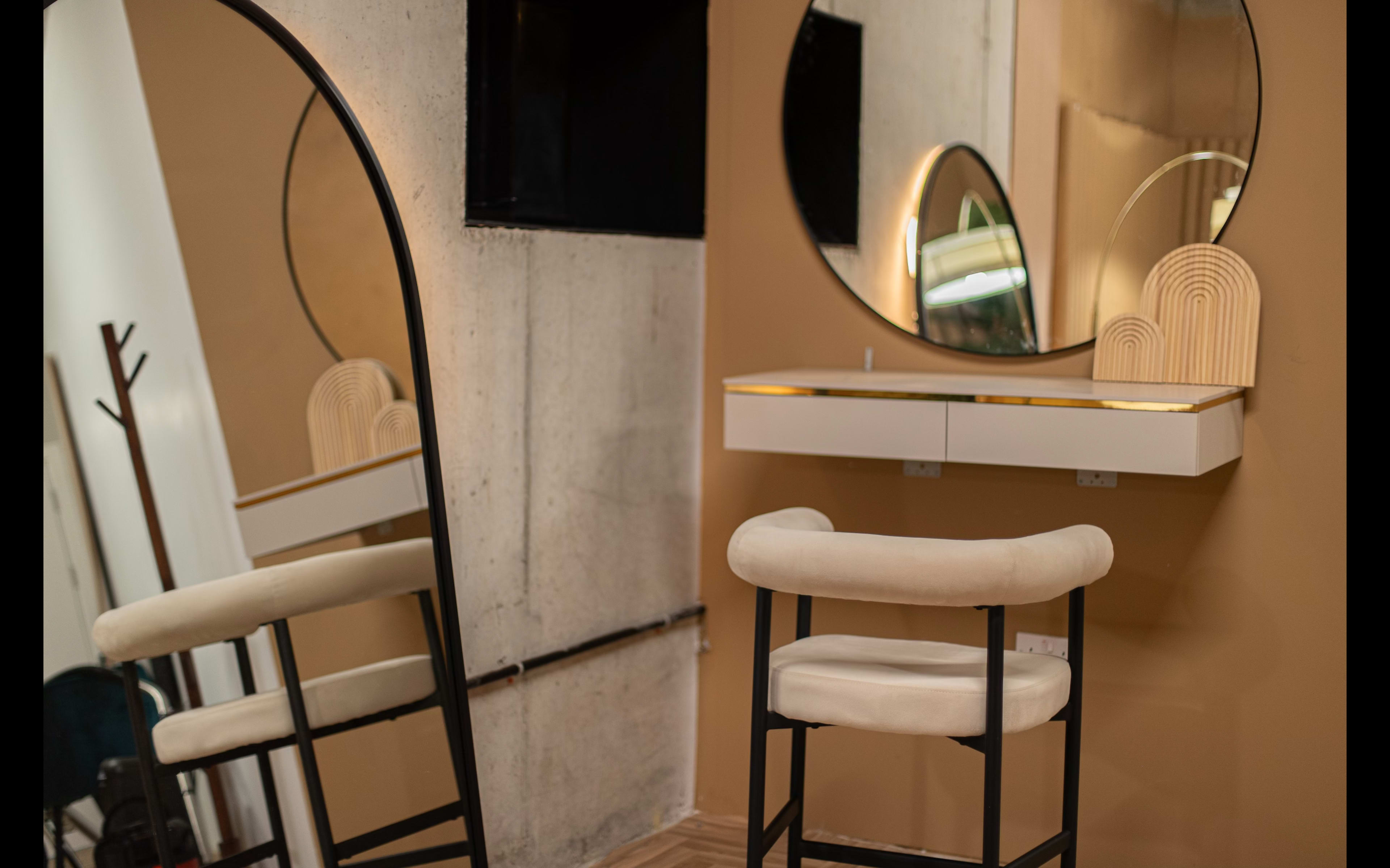 East London located luxury lifestyle studio Image in Royal Docks, London, ENG
