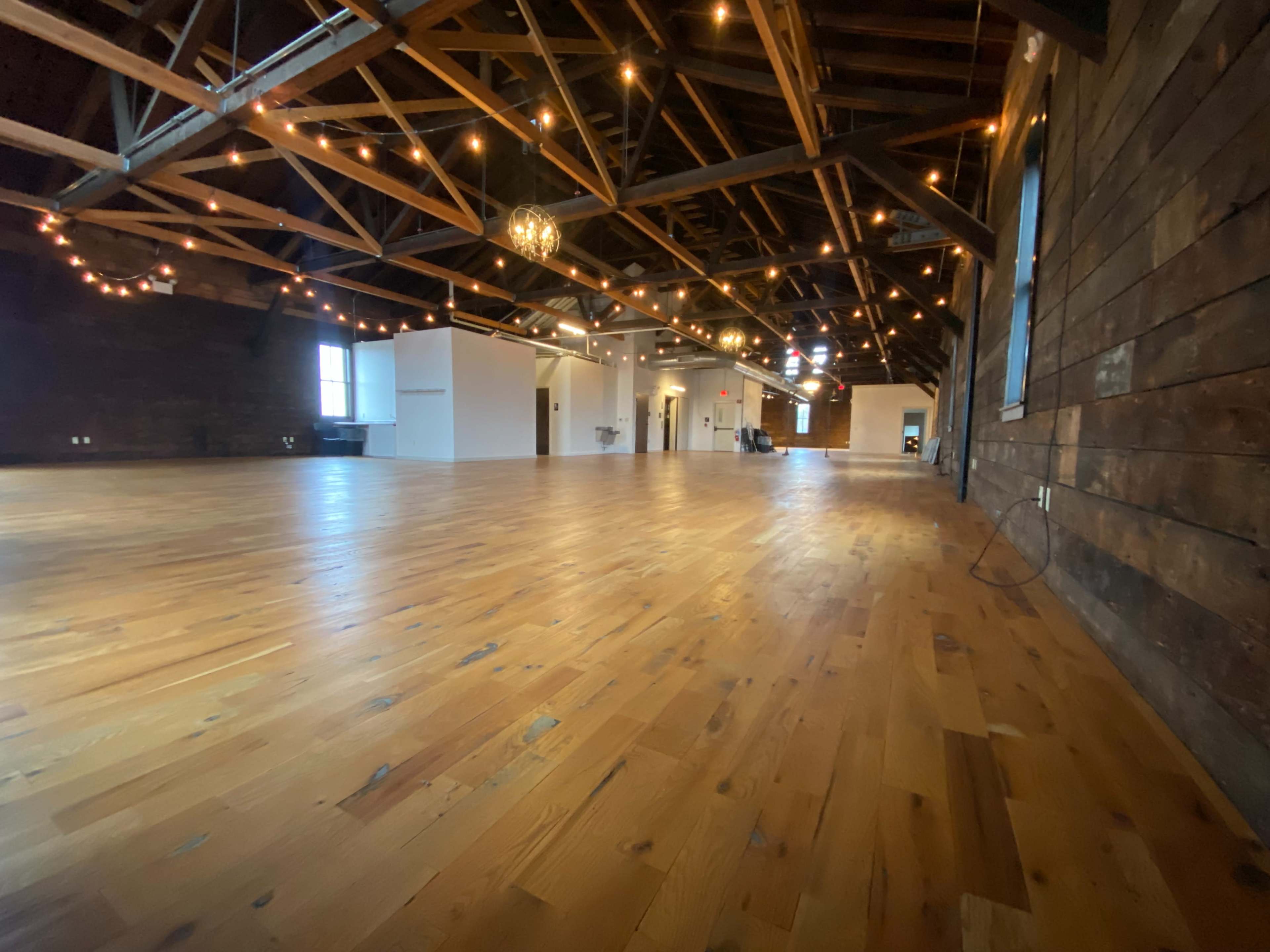 Rustic Urban Loft Studio in Historic Downtown - Ideal for Creative Photography Image in Janesville, janesville, WI