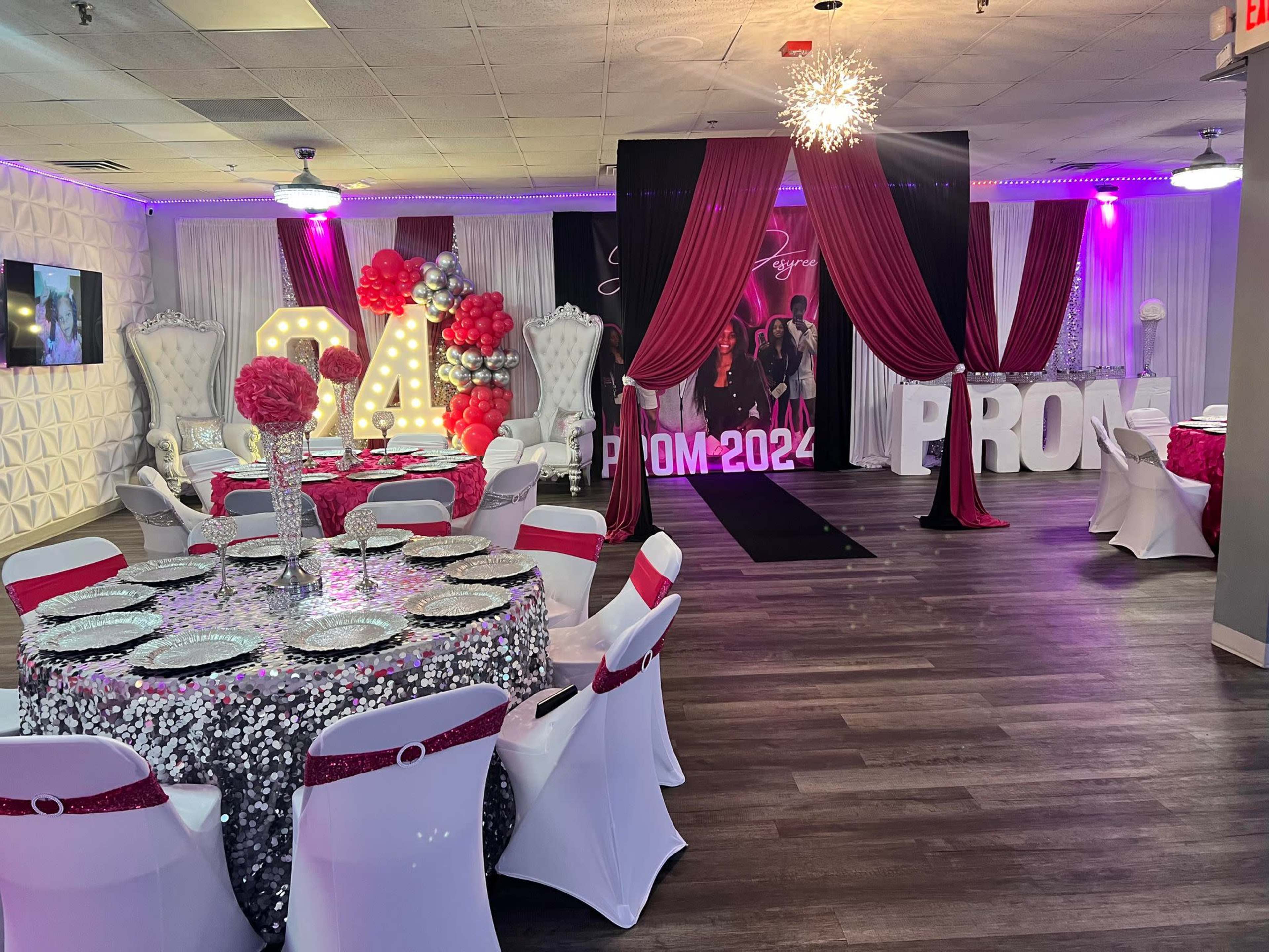 Beautiful Downtown Homewood Contemporary Fully Remodeled Event Space Image in Thornton Township, Homewood, IL
