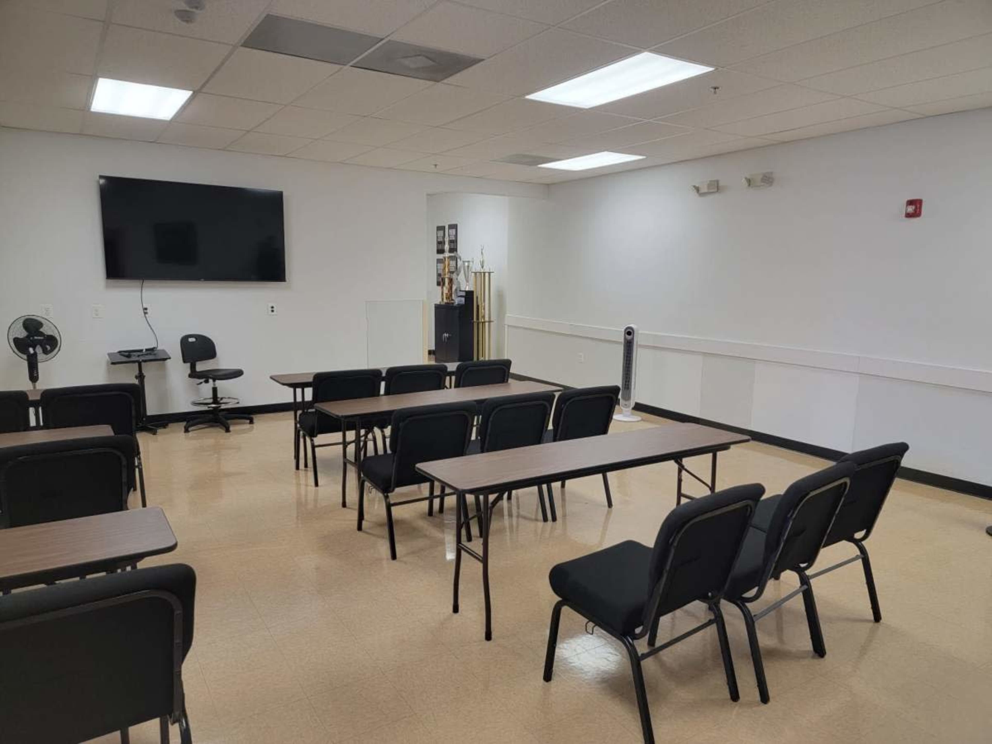 Suburban Modern Event & Meeting Space With Limitless Possibilities Image in Cheltenham Township, Wyncote, PA