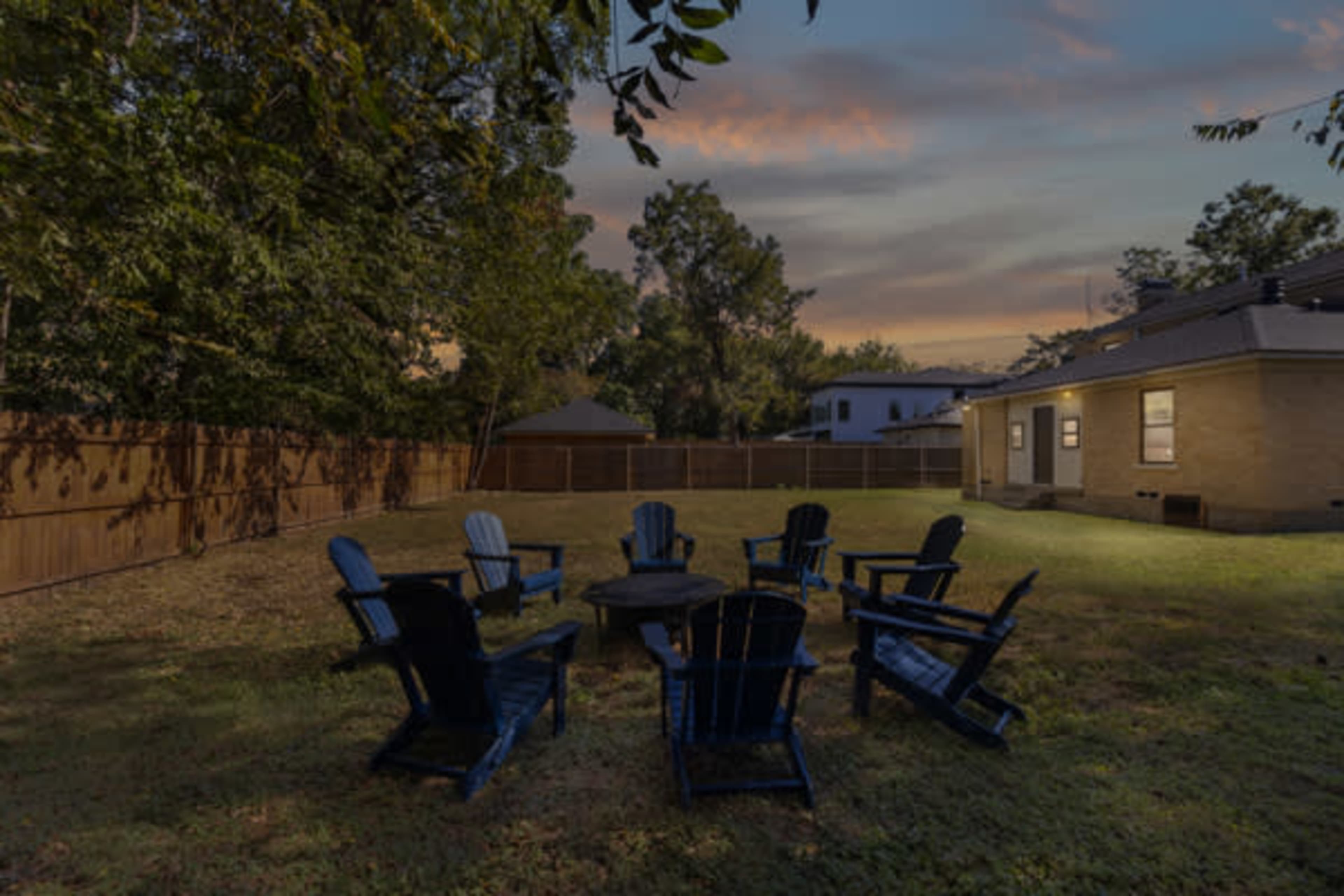 5BR Urban Oasis near Downtown Dallas with conference table and balcony Image in South Dallas, Dallas, TX