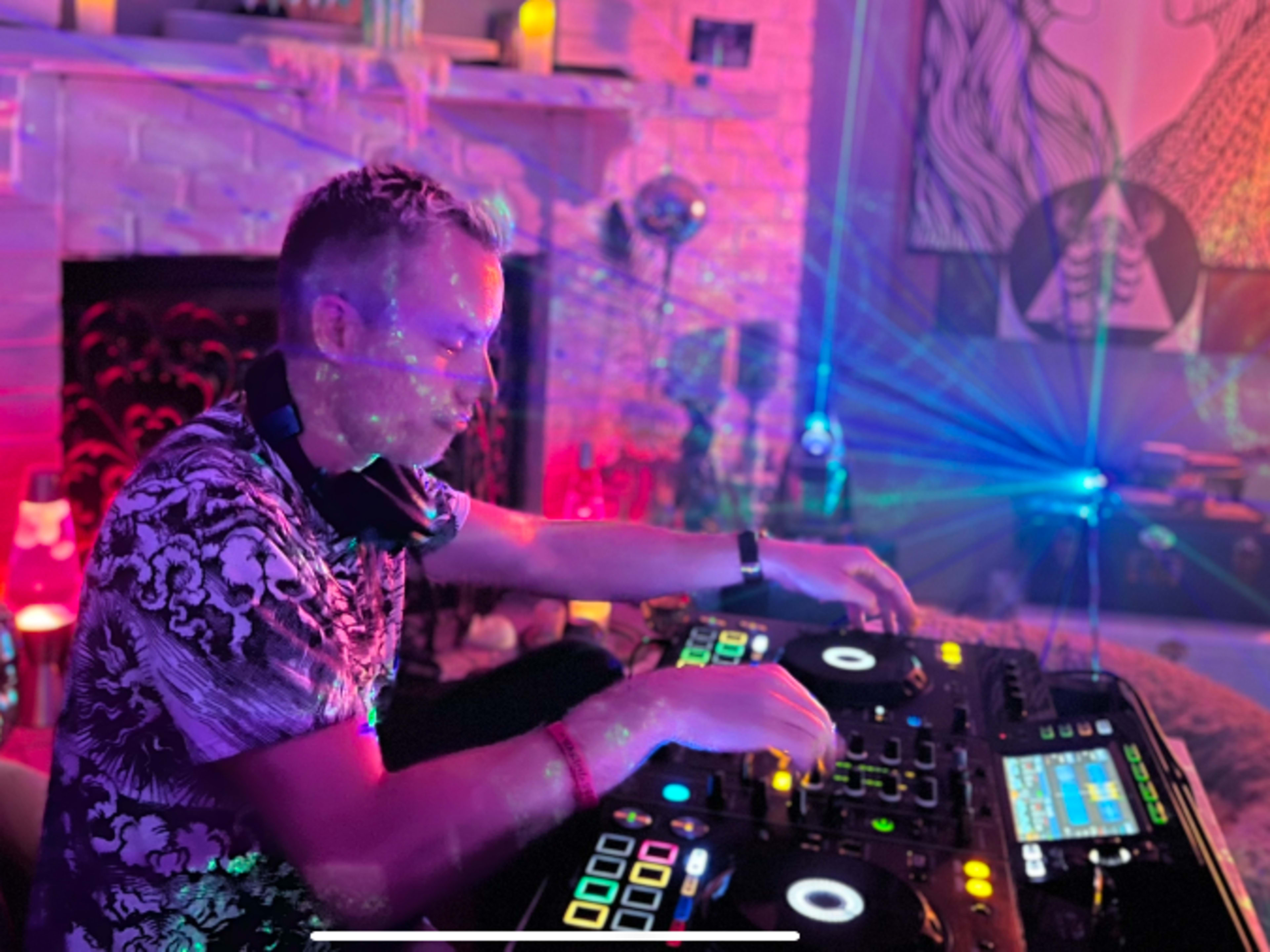 Professional Event DJ