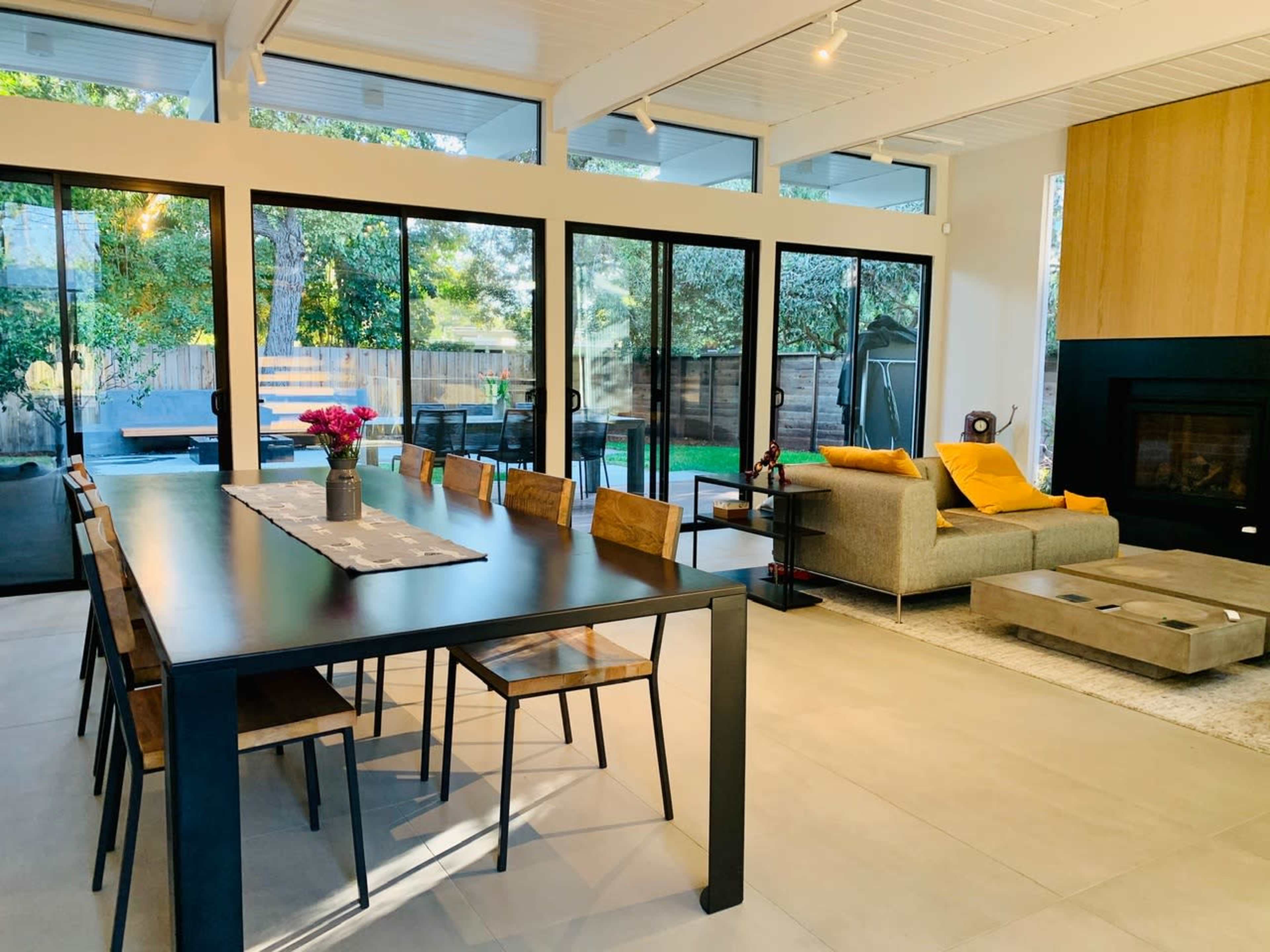Urban modern Eichler home Image in Palo Verde, Palo Alto, CA