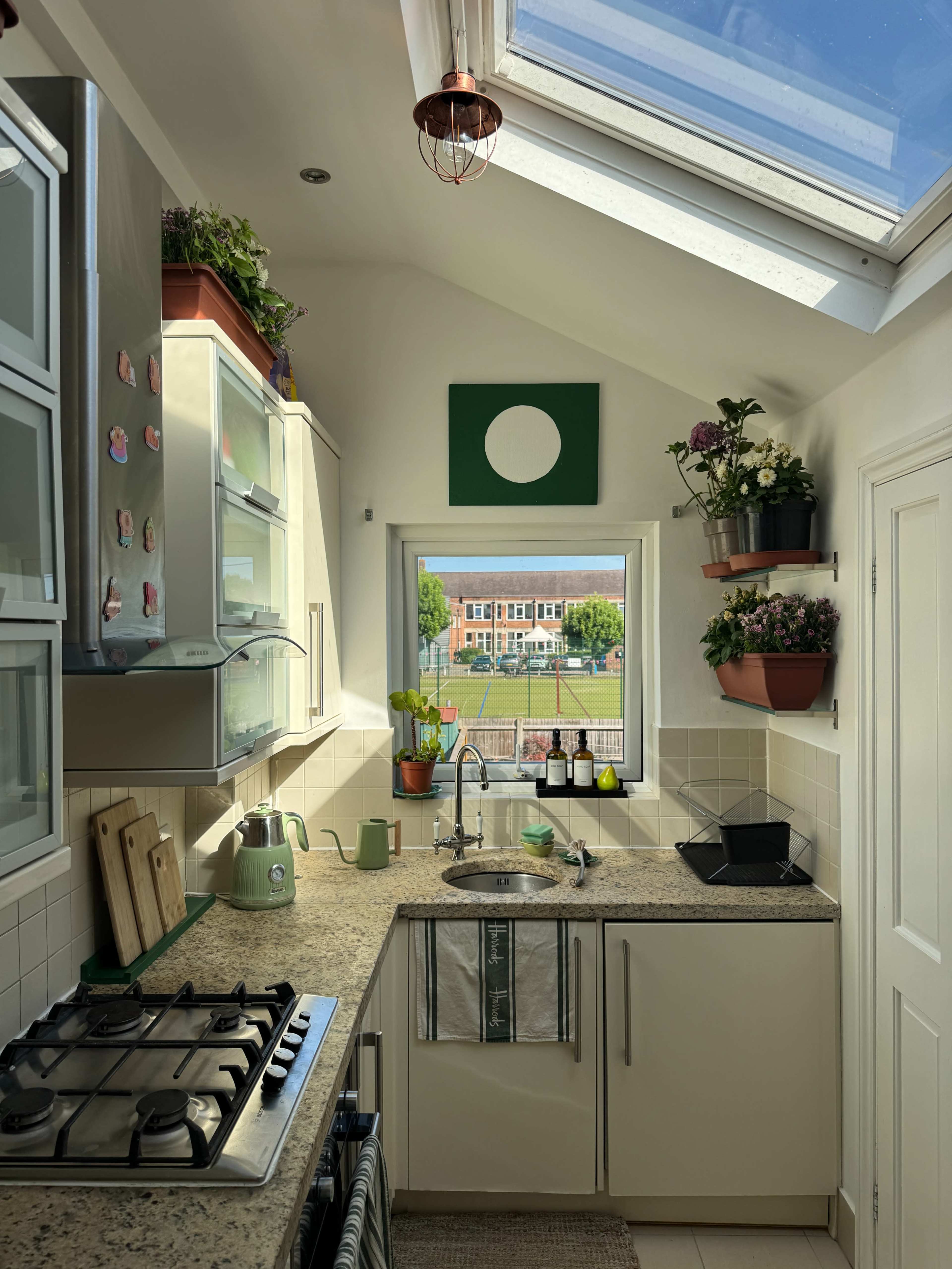 Designer Victorian Flat overlooking Park Image in Brentford, LONDON, ENG