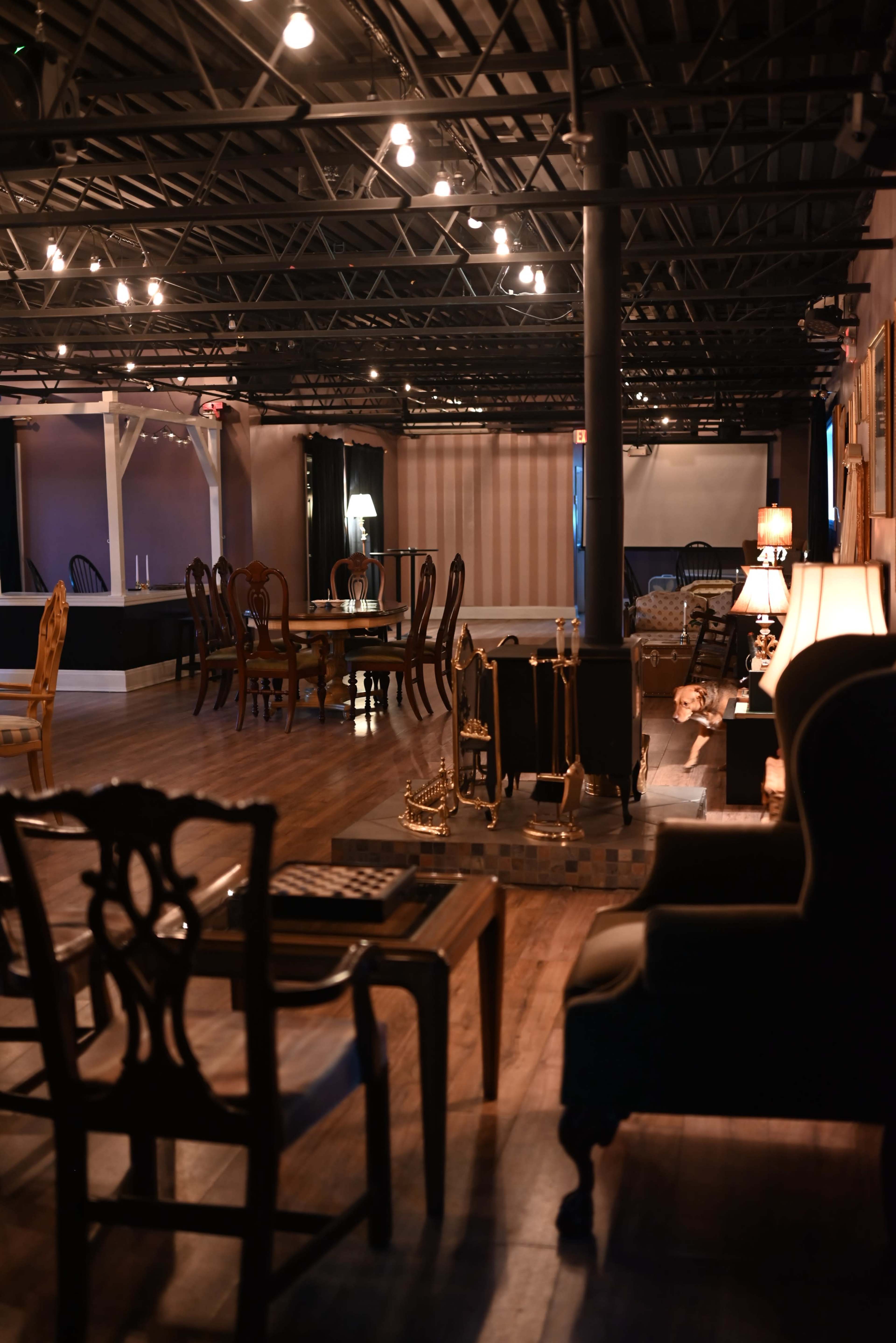 Old New York historical themed studio in an industrial area steps from the LIRR Image in Hempstead, Oceanside, NY