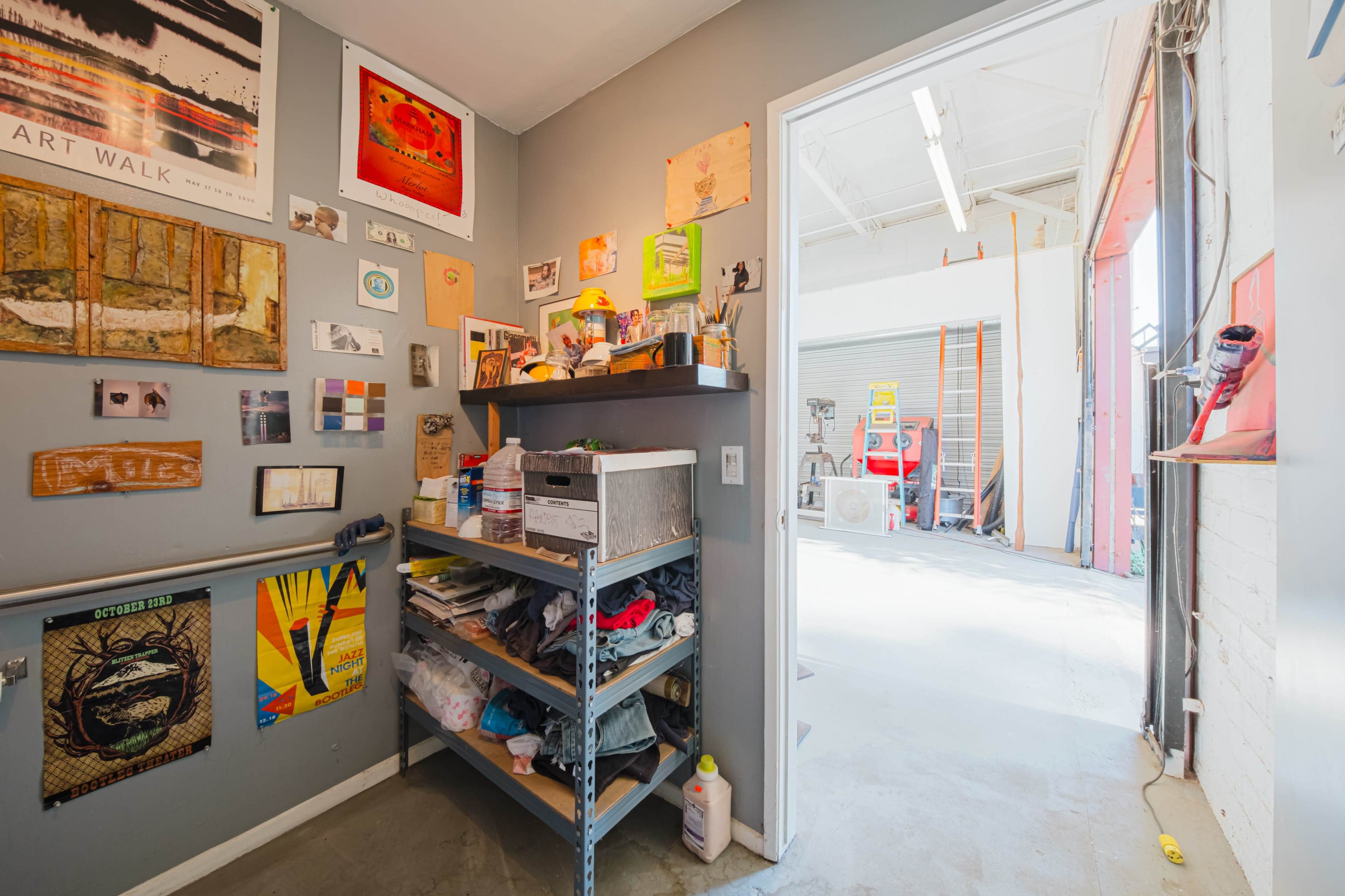 VIVID ARTSCAPE WAREHOUSE Image in Leimert Park, Los Angeles, CA