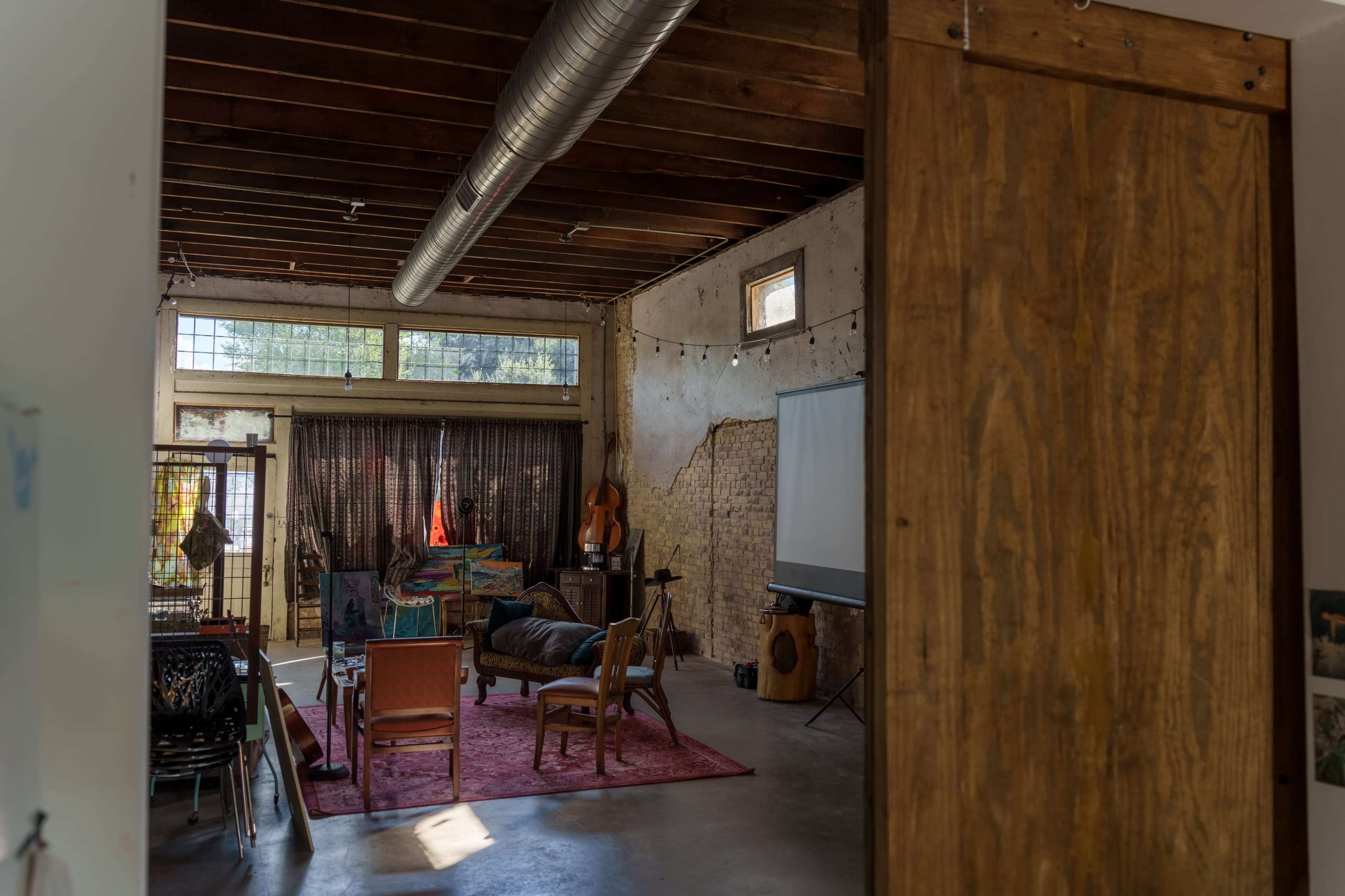 Industrial-style studio with high ceilings in the heart of downtown Austin Image in East Cesar Chavez, Austin, TX