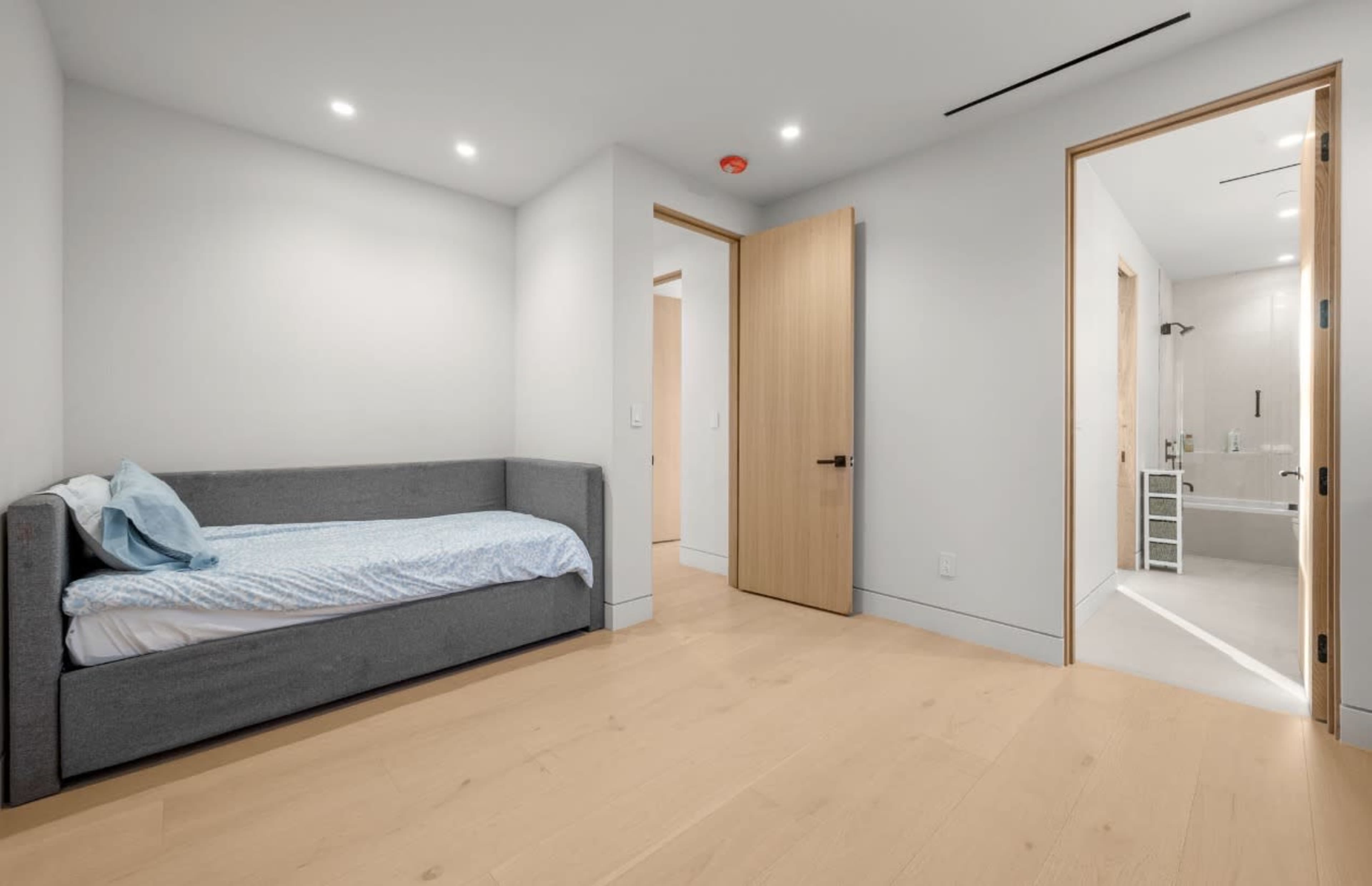 Luxury Home for Film, Events & Creative Projects Image in Encino, Encino, CA