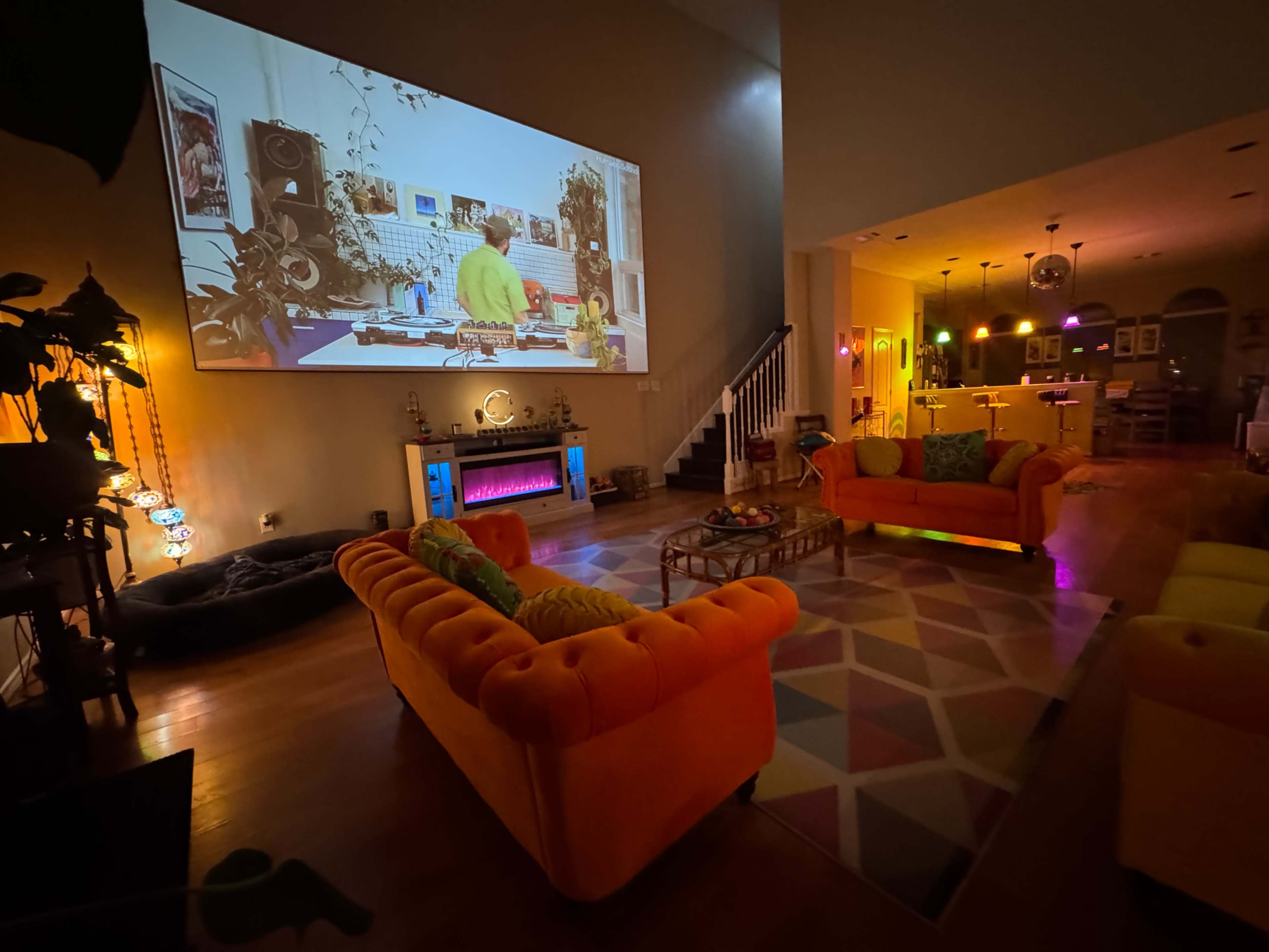 Downtown Aesthetic Loft & eclectic Lounge with Skyline Views EaDo Image in Downtown Houston, Houston, TX