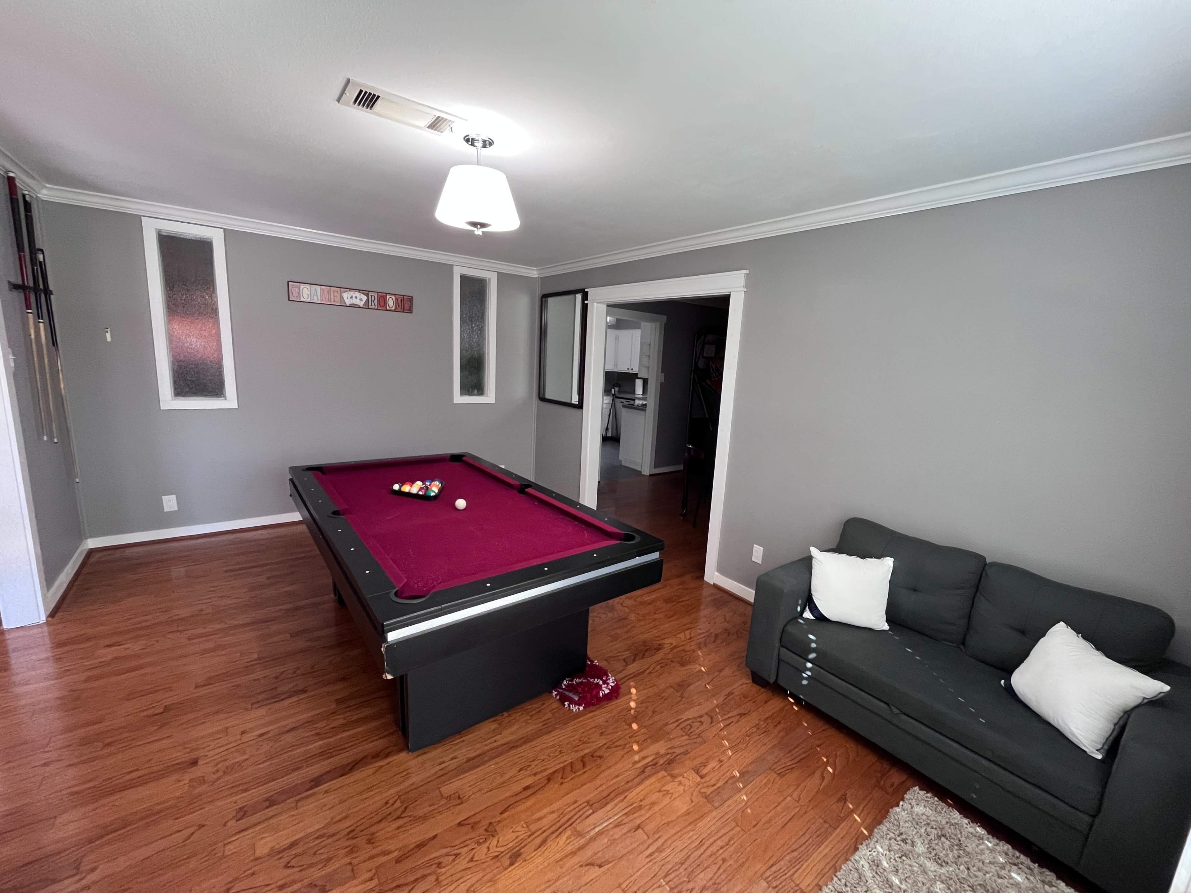 Cozy Escape W/GameRoom•HSWifi•Aprox 10Min to NRG Image in Westbury, Houston, TX