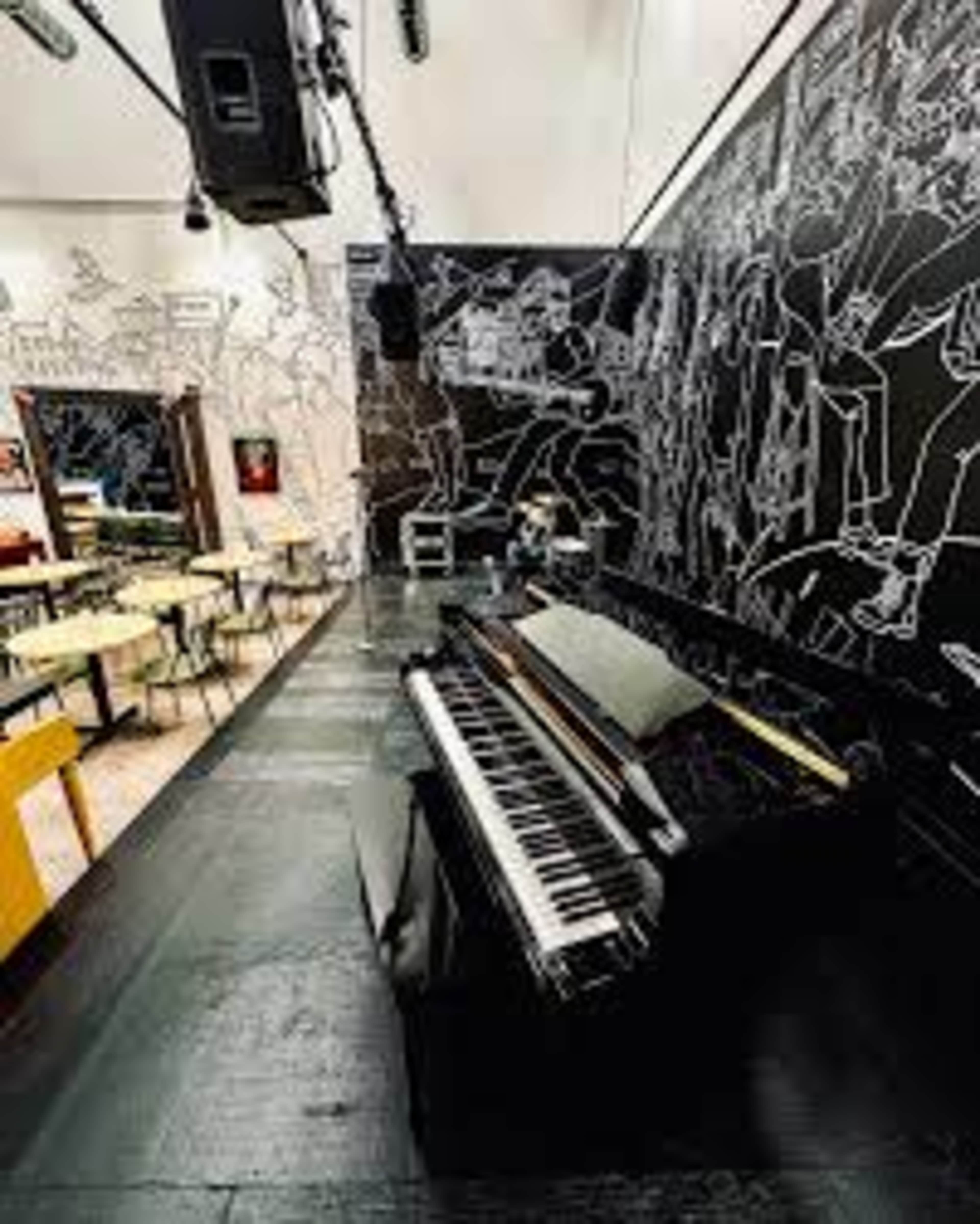 Artistic Café  Event Space Image in North Center, Chicago, IL