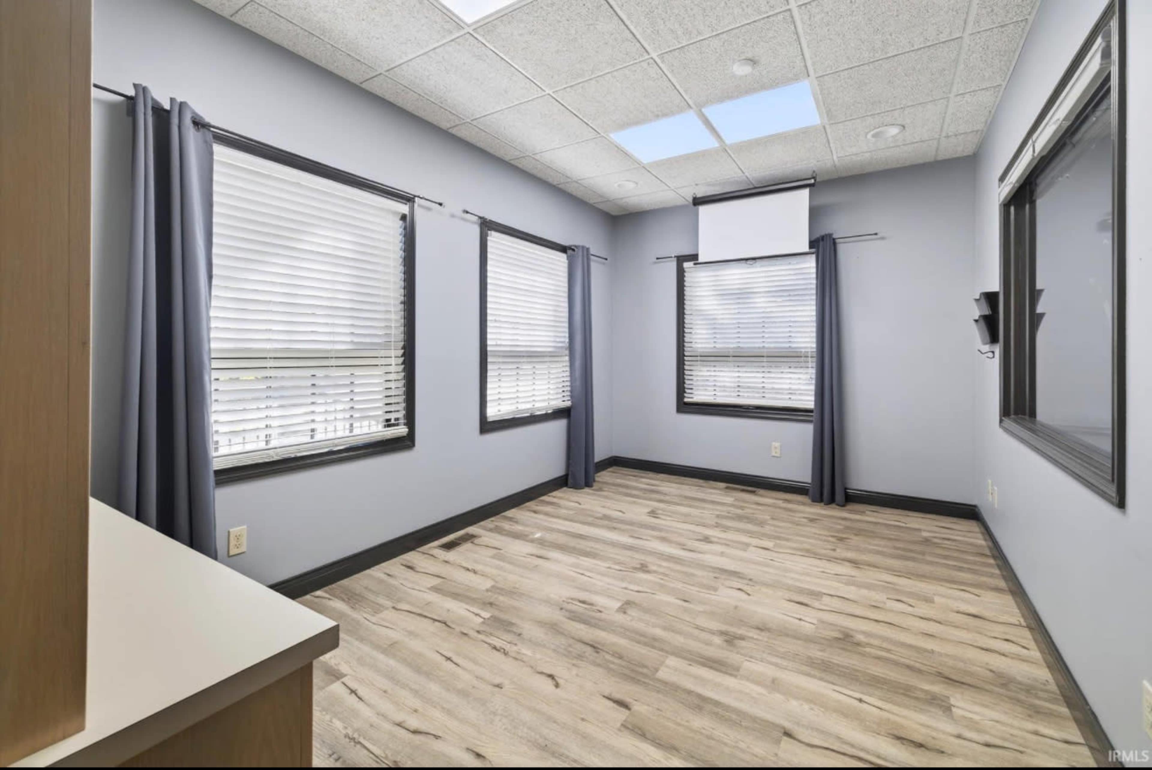 Vacant remodeled building located in the heart of the stadium district just a 5 minute walk to downtown! Image in Bloomington Township, Bloomington, IN