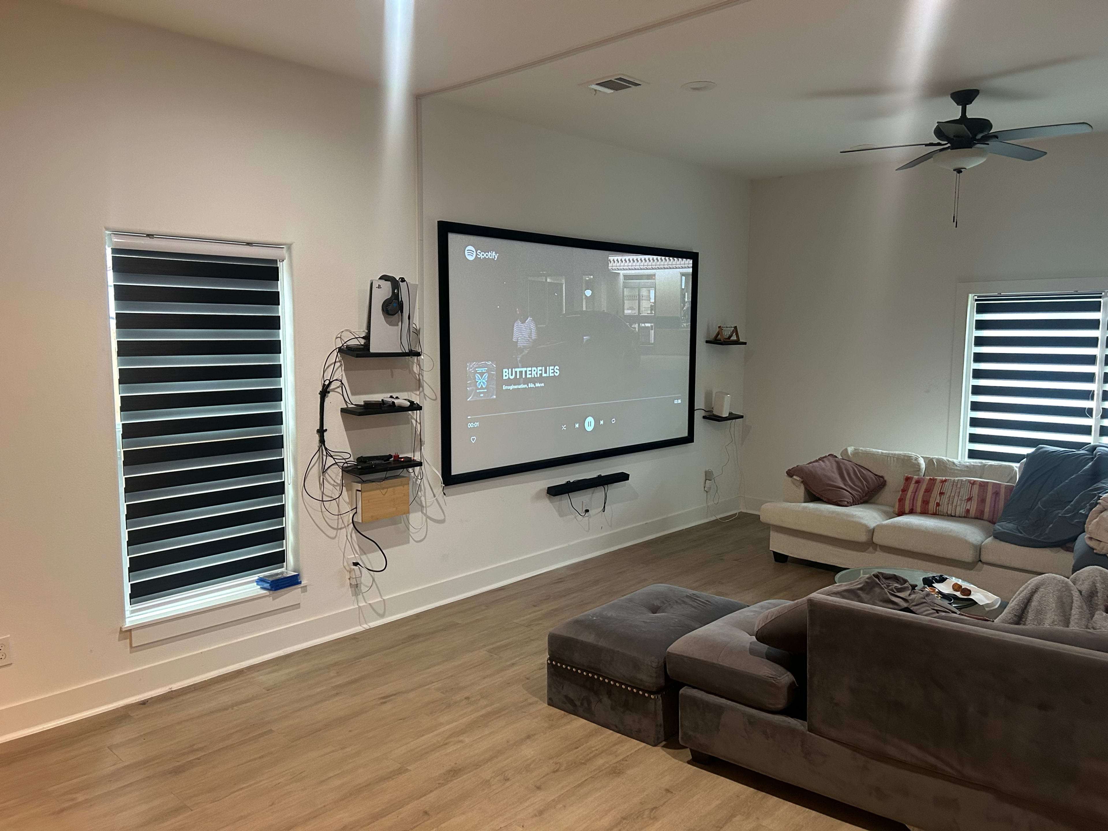 Modern Townhome with Nice Backyard: 5 minutes from Downtown Image in Greater Fifth Ward, Houston, TX