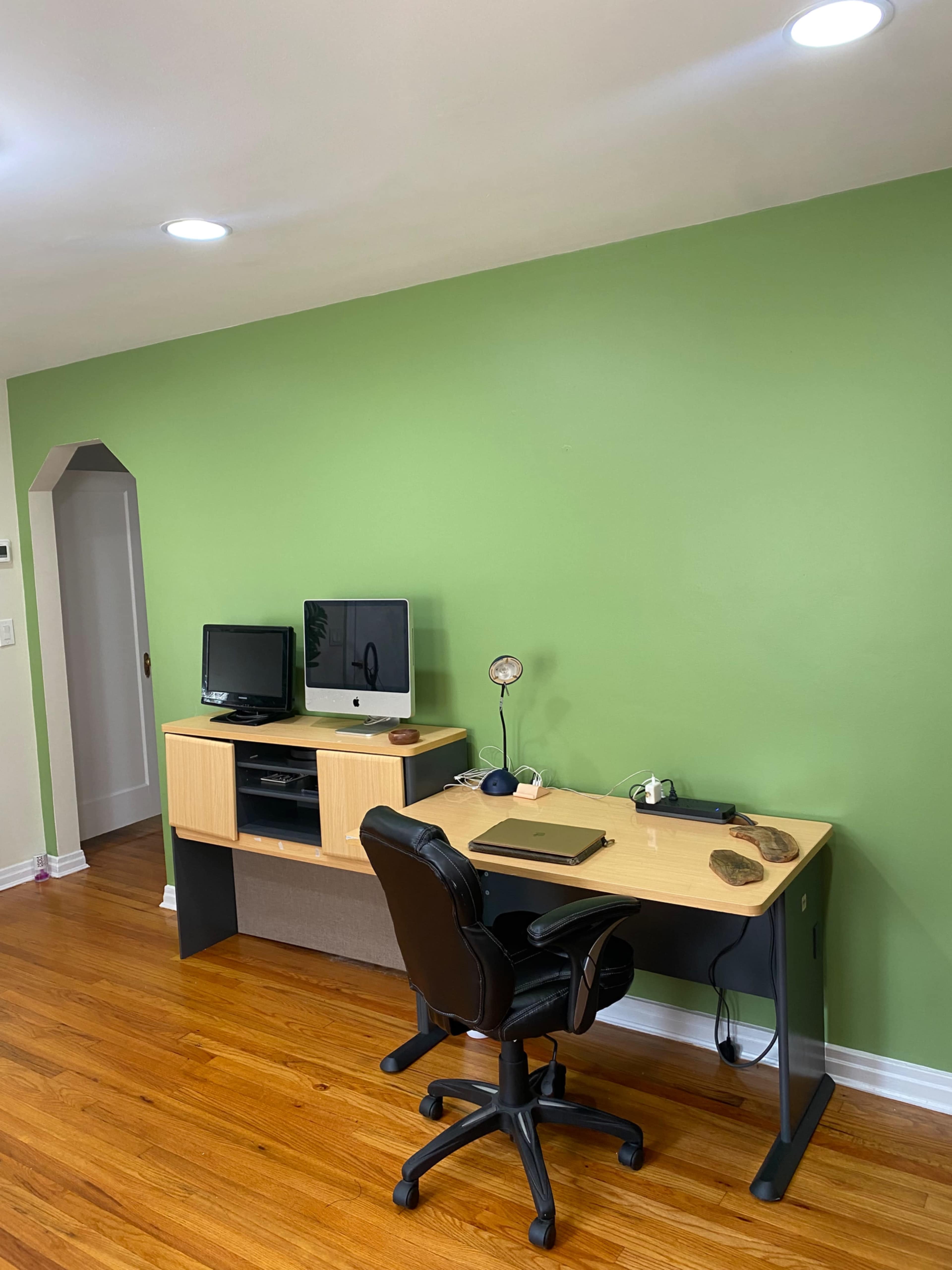 OFFICE SPACE Image in North Hempstead, new hyde park, NY