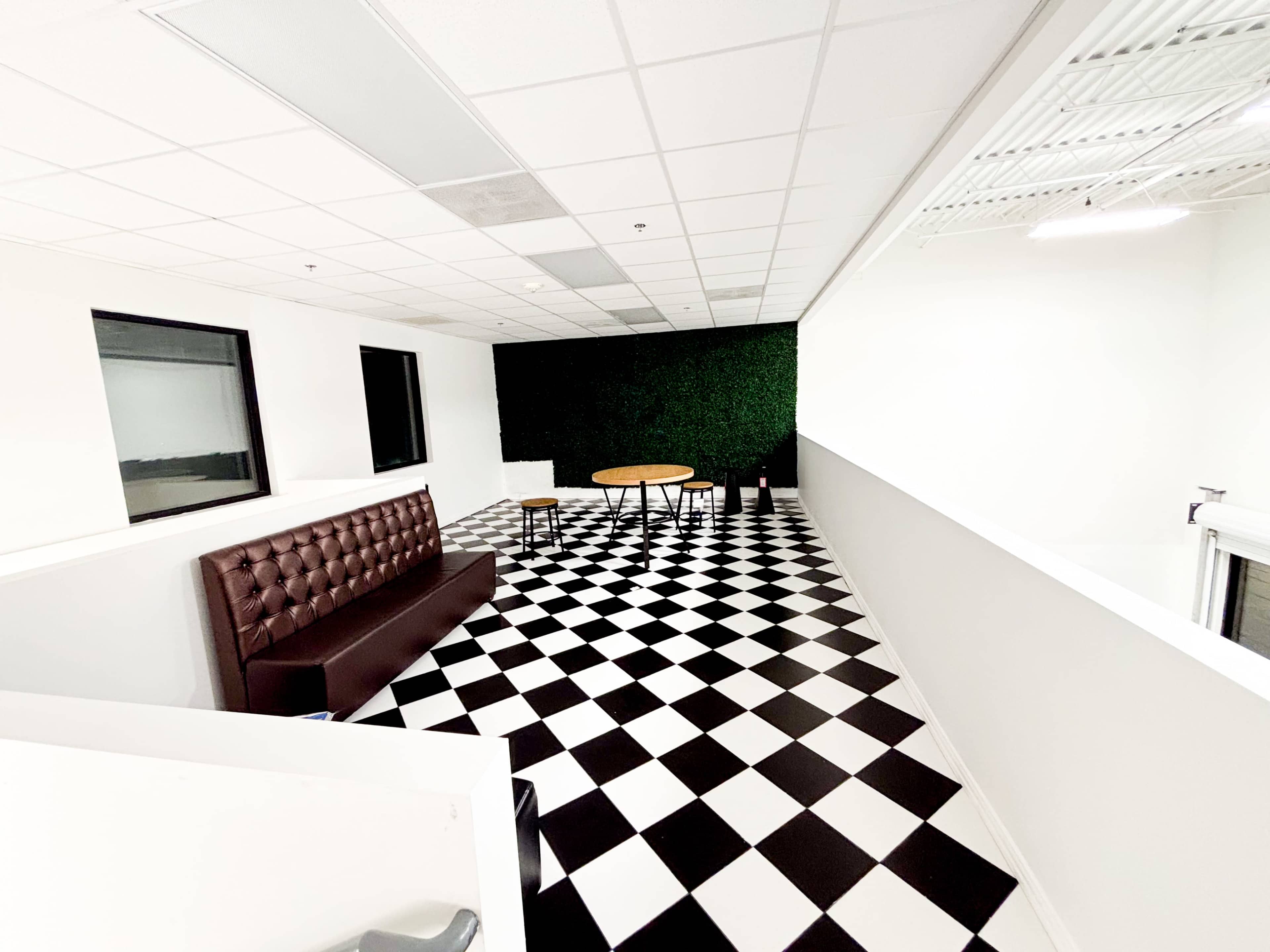 Chic Urban Event Space with a Stylish Modern Vibe Image in Westside, Houston, TX