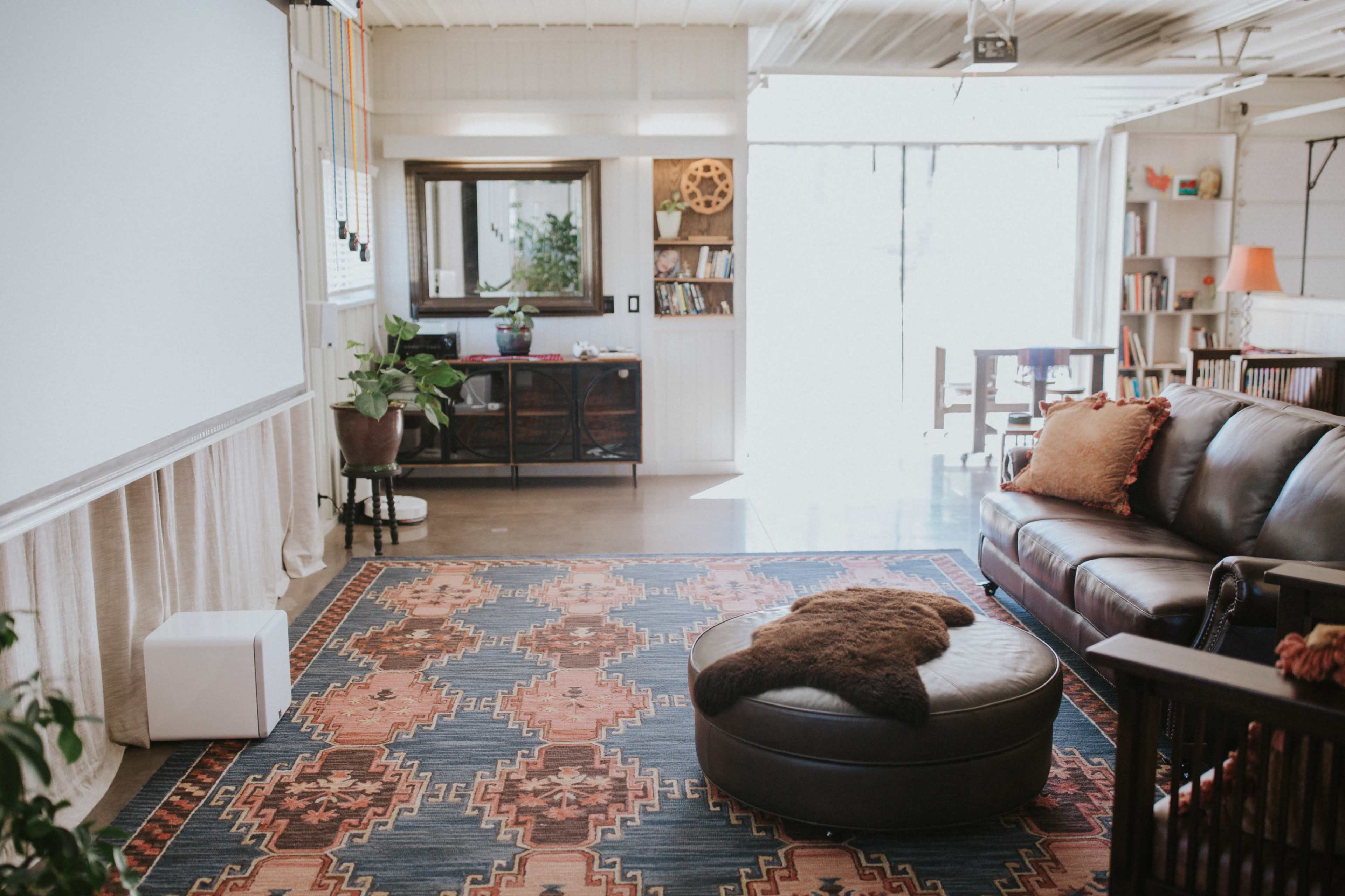 Creative Production Studio Retreat w/ Green Screen, Sauna + Projector Near Asheville Image in , Alexander, NC