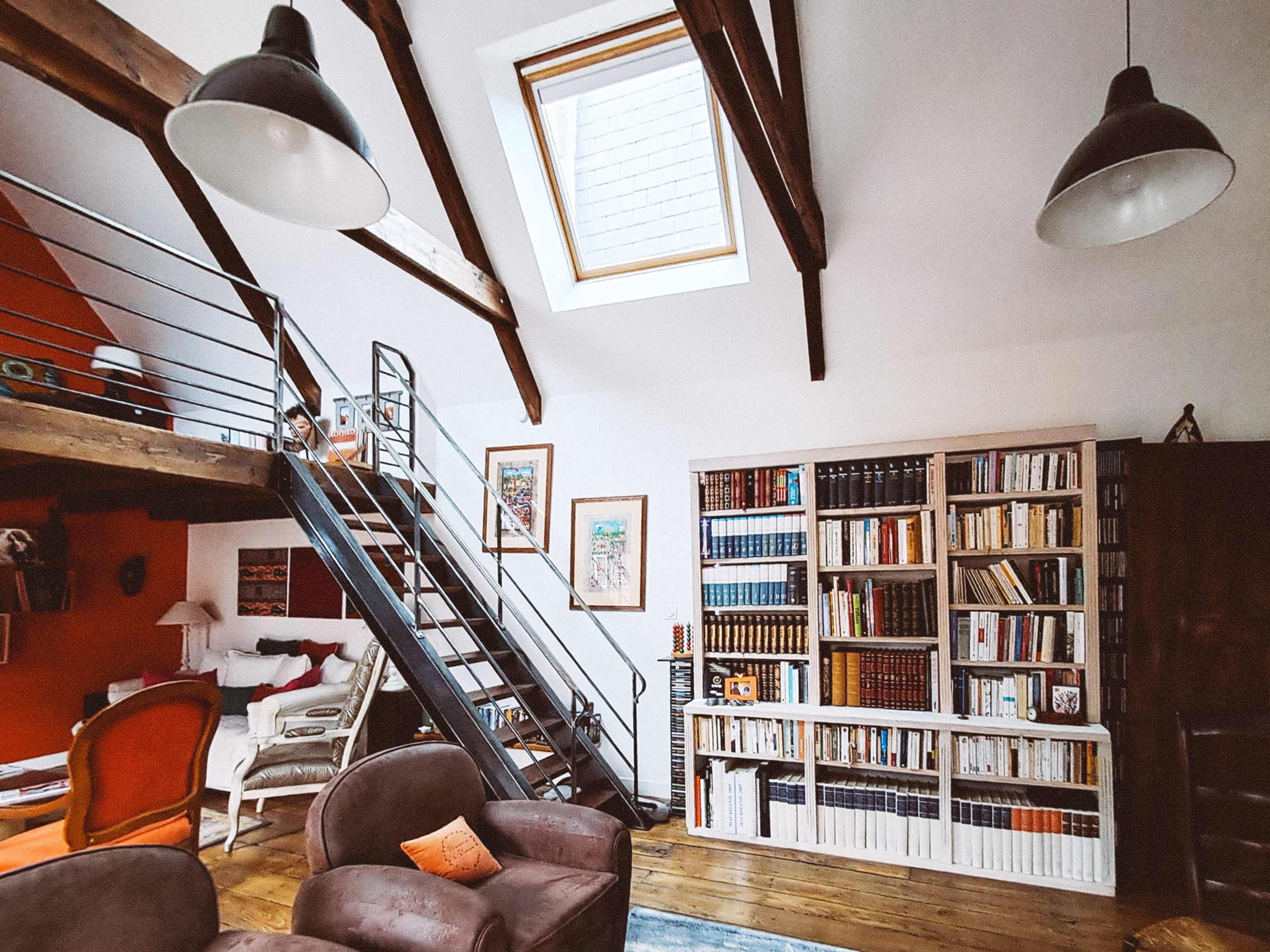 Appartement dans le style bohème chic au charme authentique Image in , Dinan