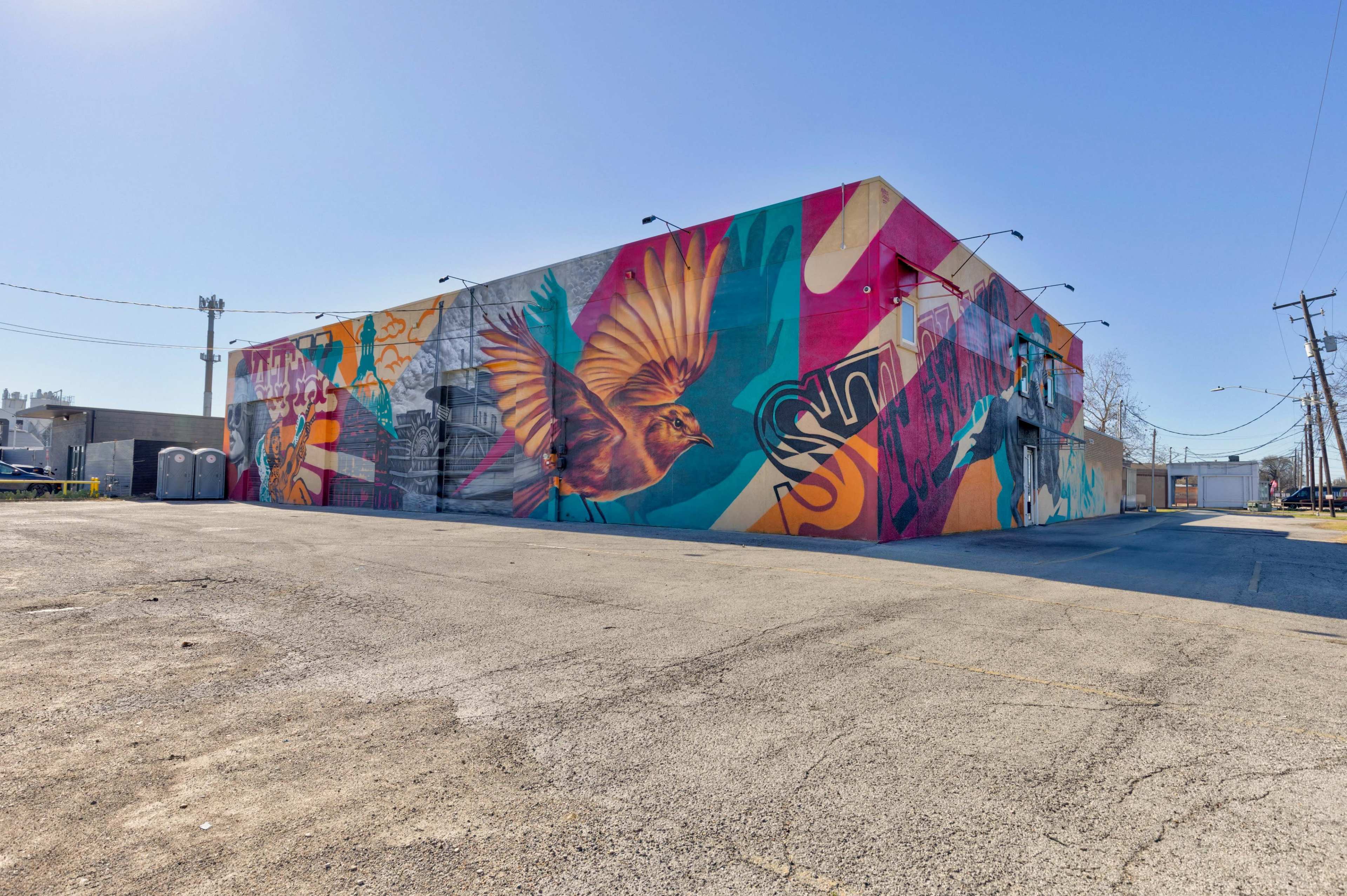 Flexible Arts & Event Space in Central Austin (St. Elmo / The Yard) – 7,700 sq ft Indoor/Outdoor Venue Image in East Congress, Austin, TX