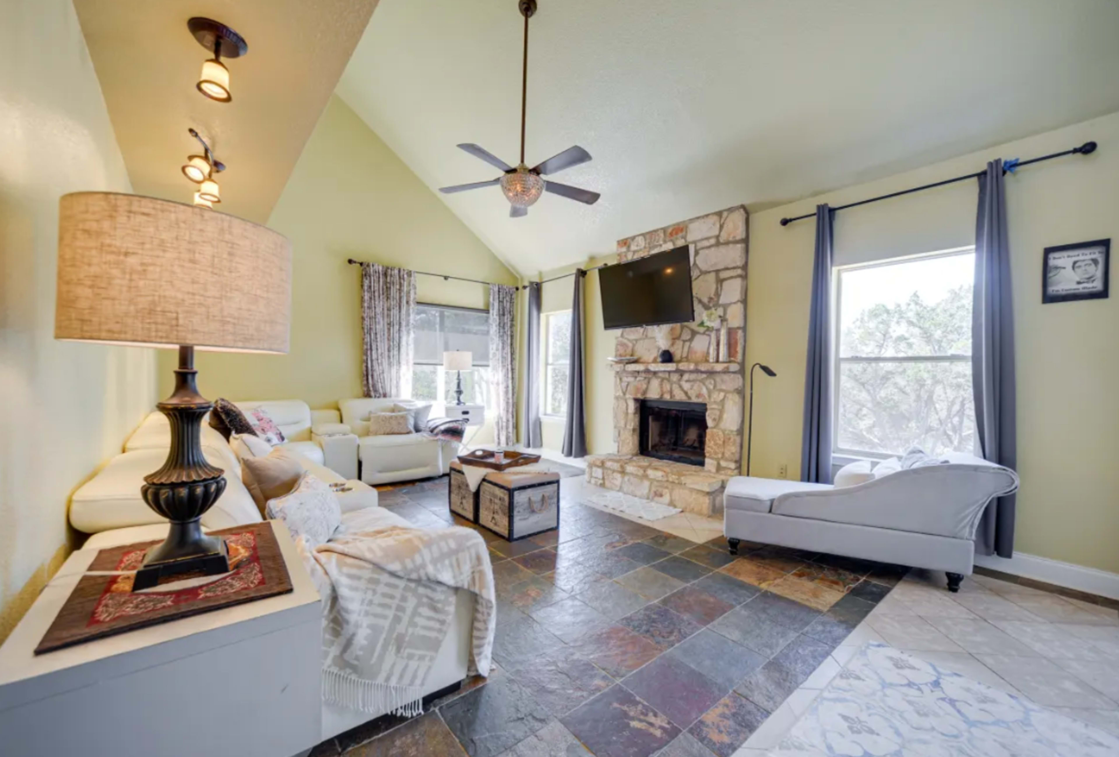 Beautiful Texas Hill Country Retreat Image in , New Braunfels, TX
