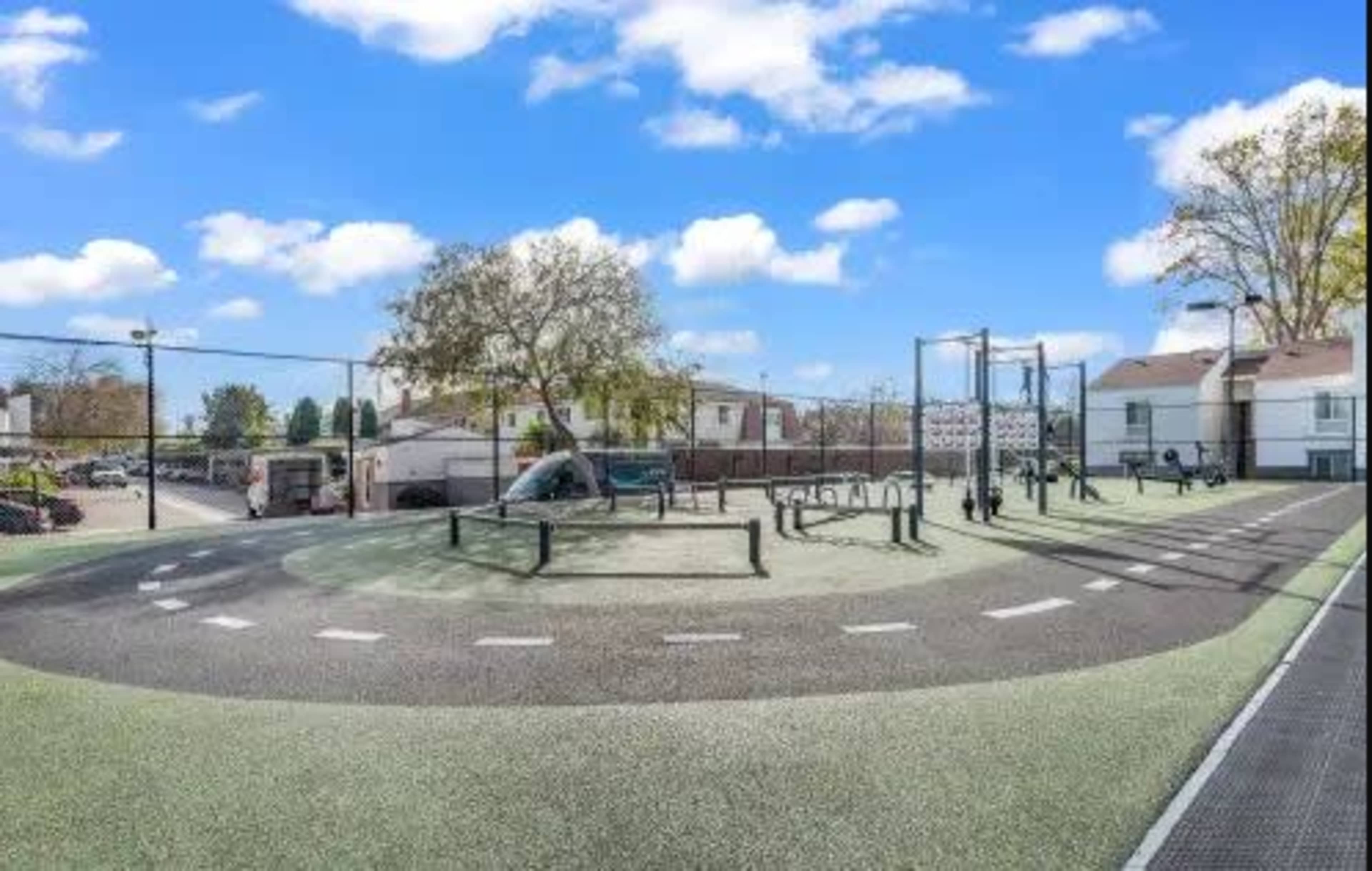 Sport Courts in Costa Mesa Image in Mesa Verde, Costa Mesa, CA