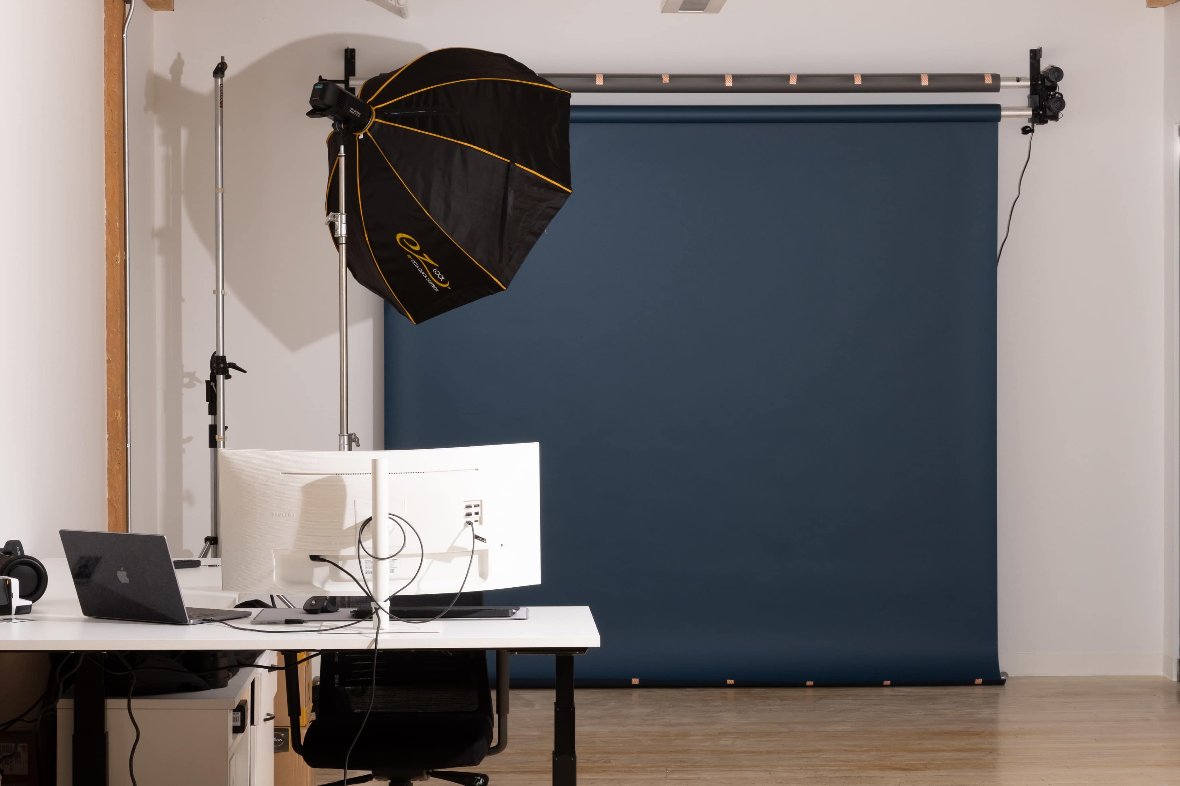 Downtown Photo/Video Studio Image in Central Minneapolis, Minneapolis, MN