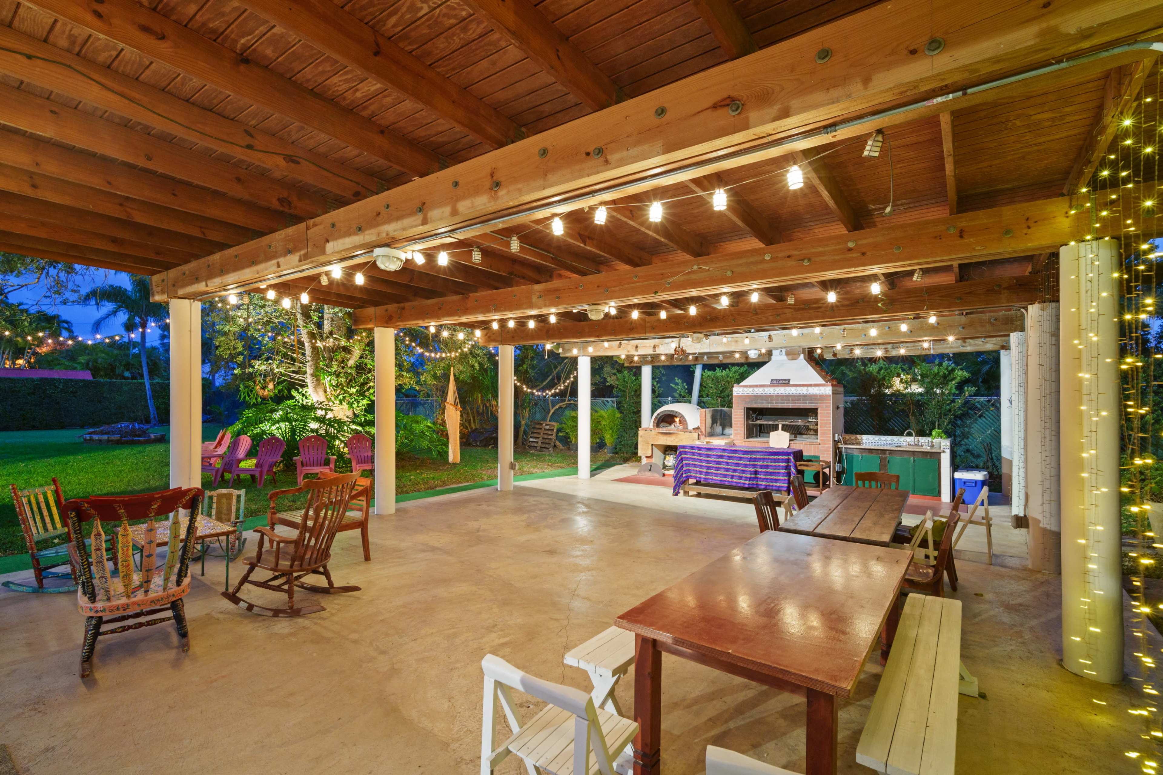 One acre Tropical House Centrally  Located Image in Glenvar Heights, Miami, FL