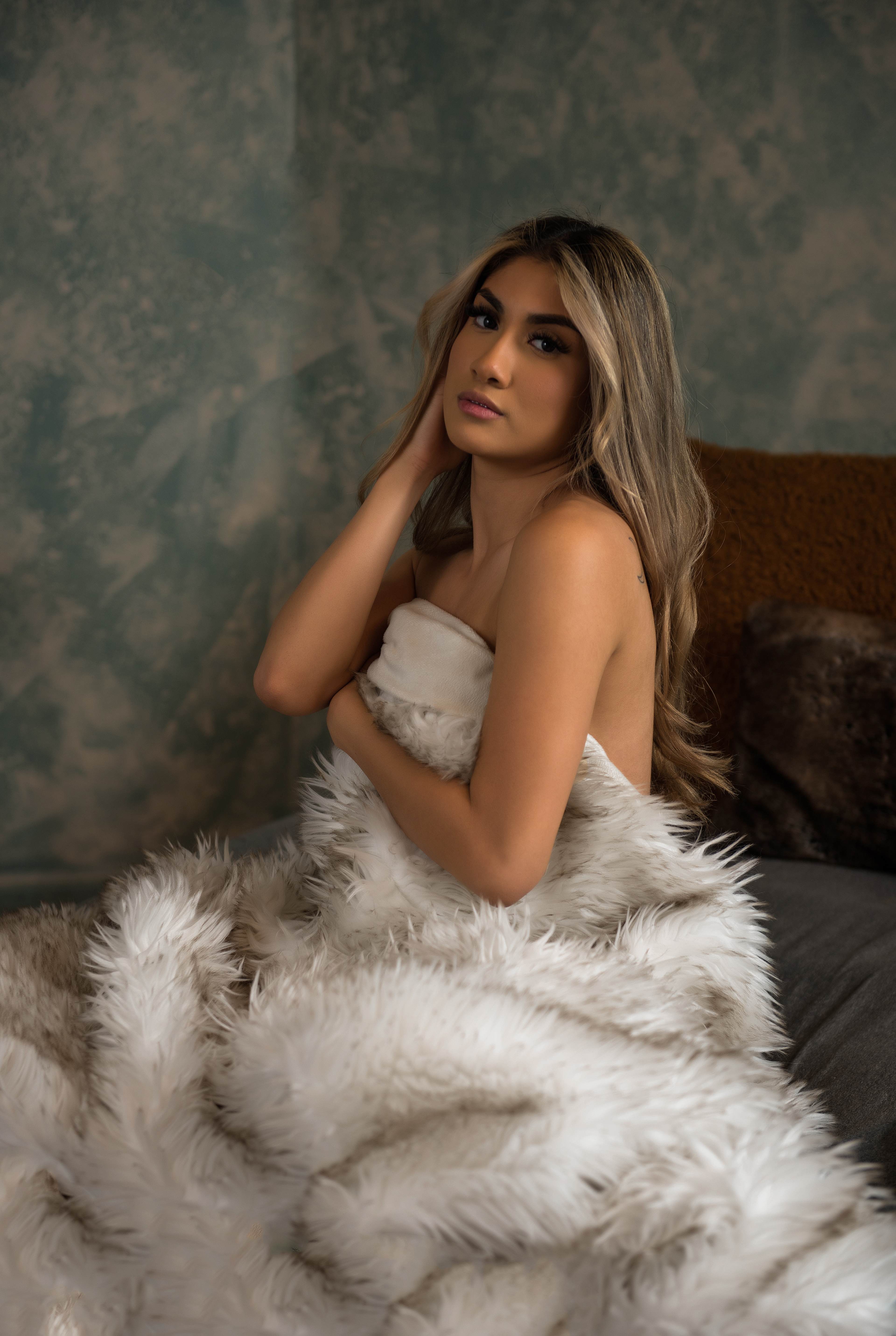 Boudoir photo shoot
