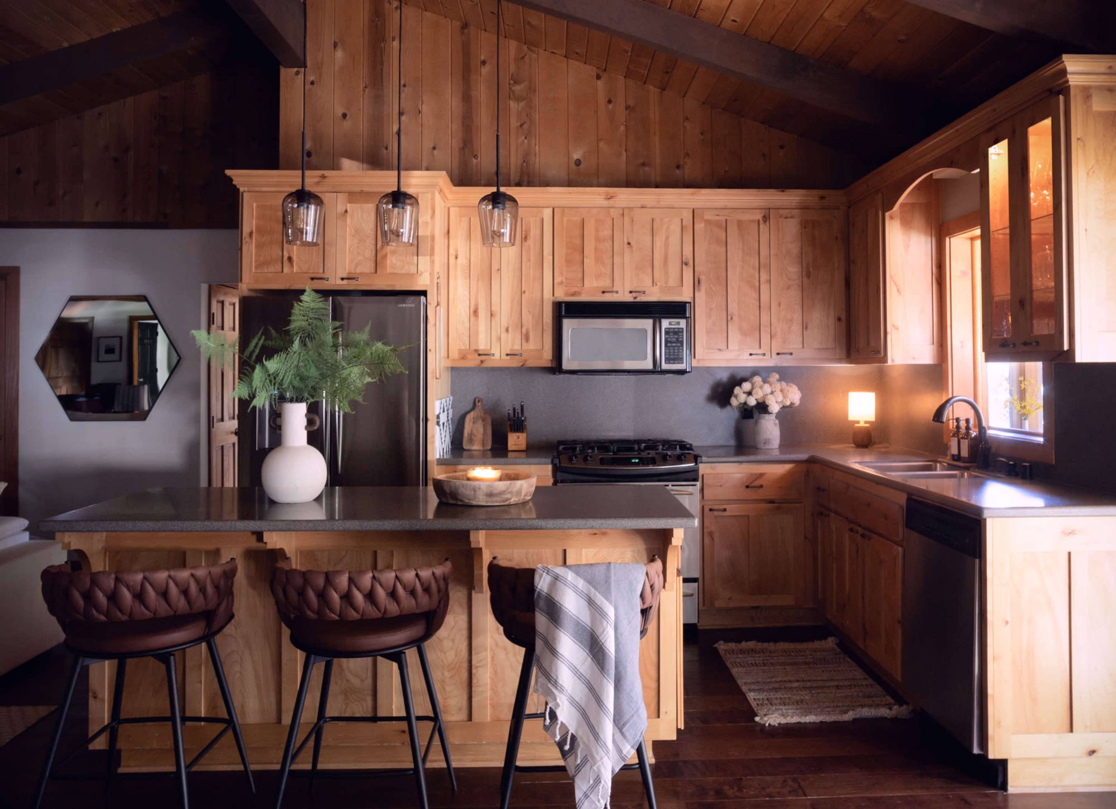 Dark, Moody, Sophisticated Cabin in a Secluded Mountain Setting Image in , Twin Peaks, CA
