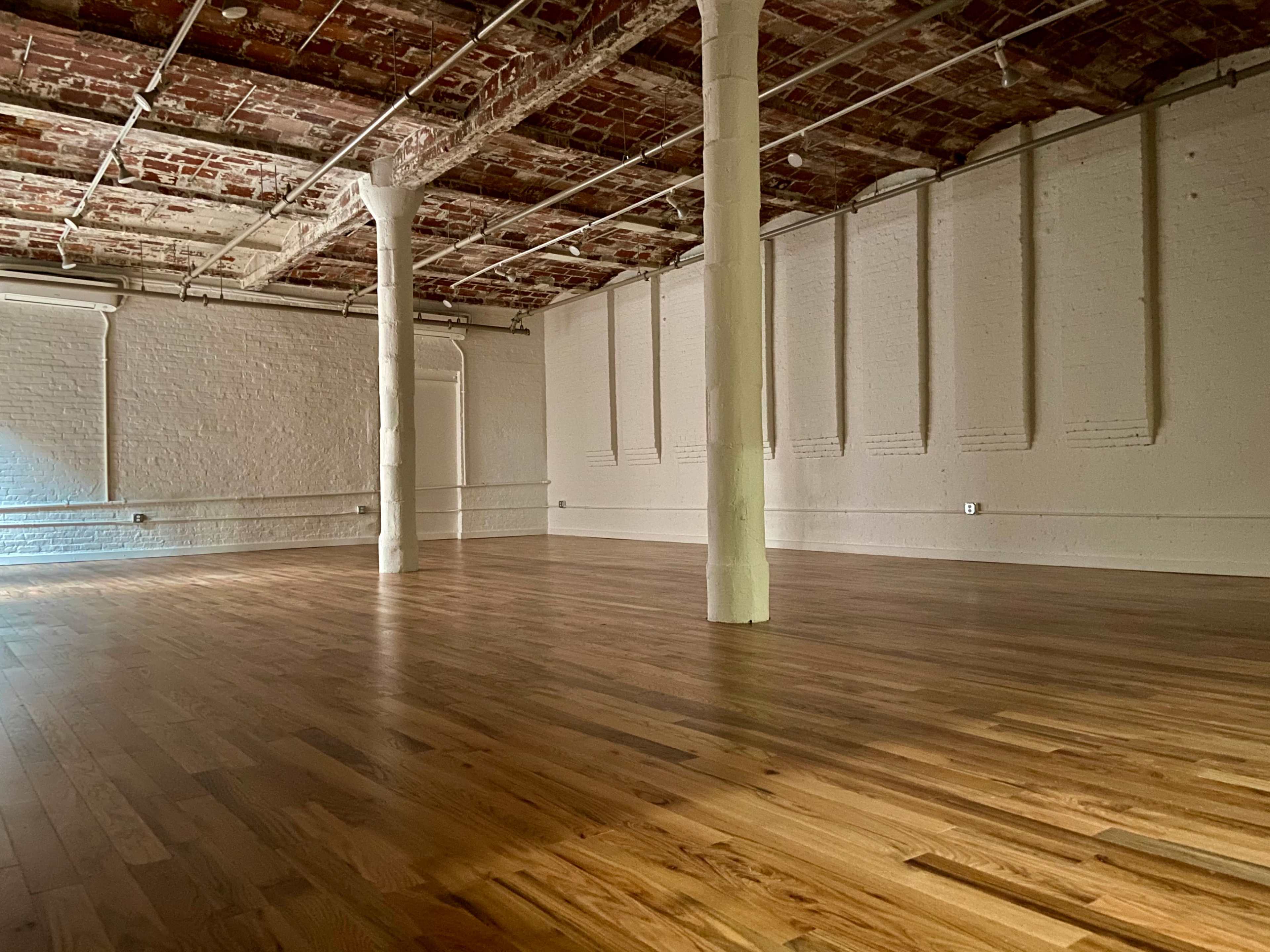 Beautiful, Large Multi-Use Dumbo Loft Image in Dumbo, Brooklyn, NY