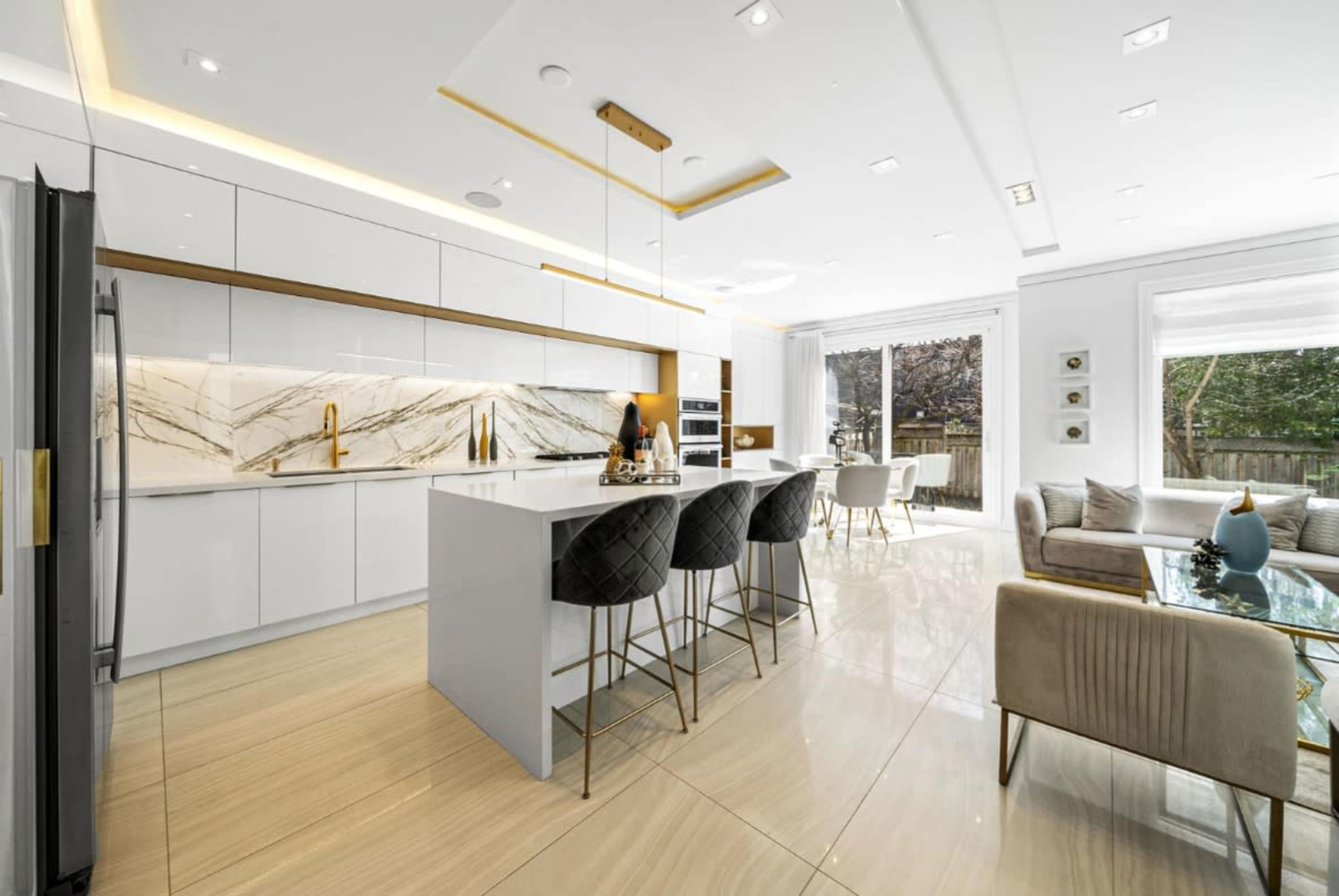 Warm Contemporary Luxury Image in Old East York, East York, ON