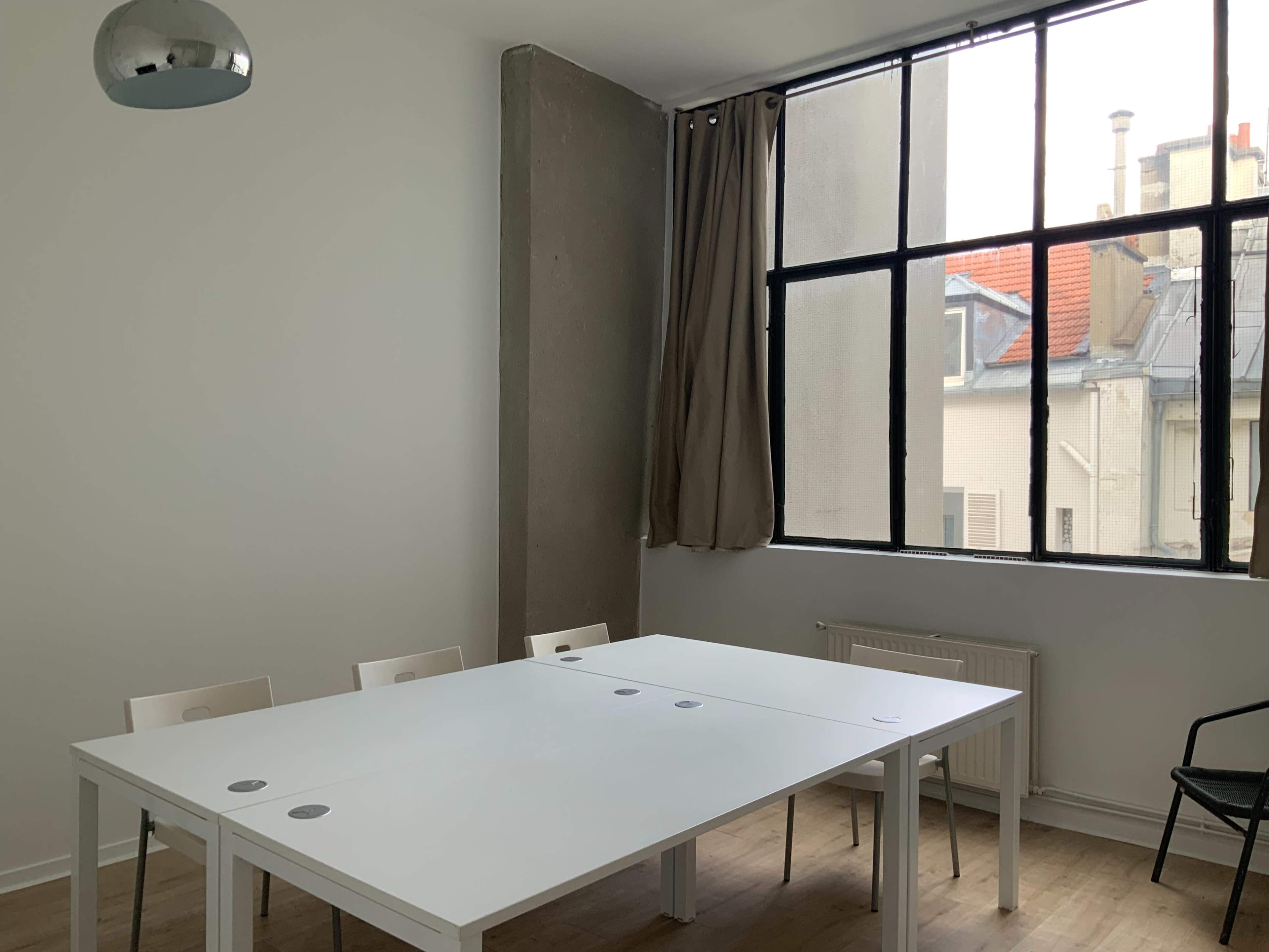 DAYLIGHT STUDIO Image in Hôpital-Saint-Louis, Paris