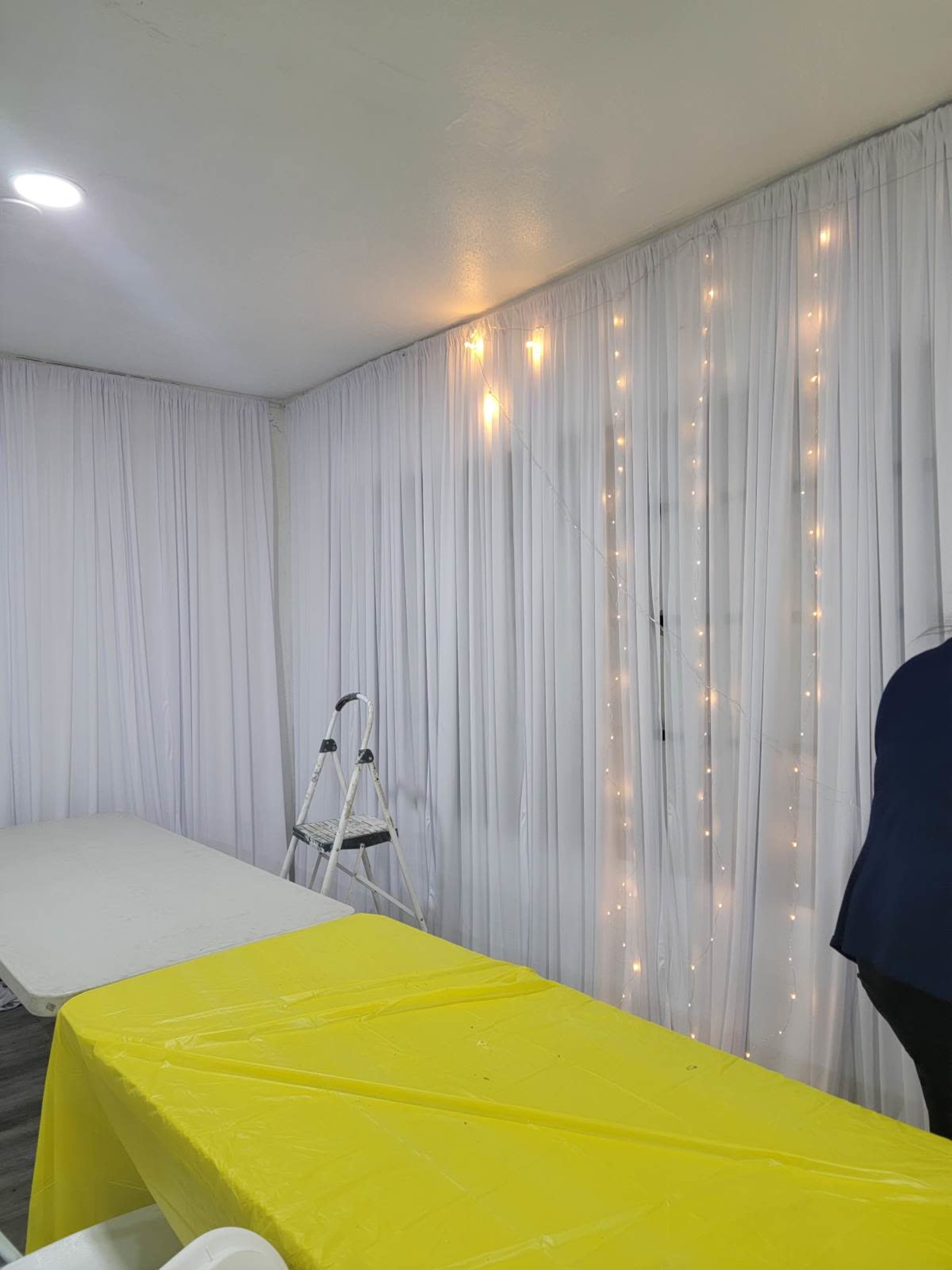 Salon de events Image in Bloomington, Bloomington, CA