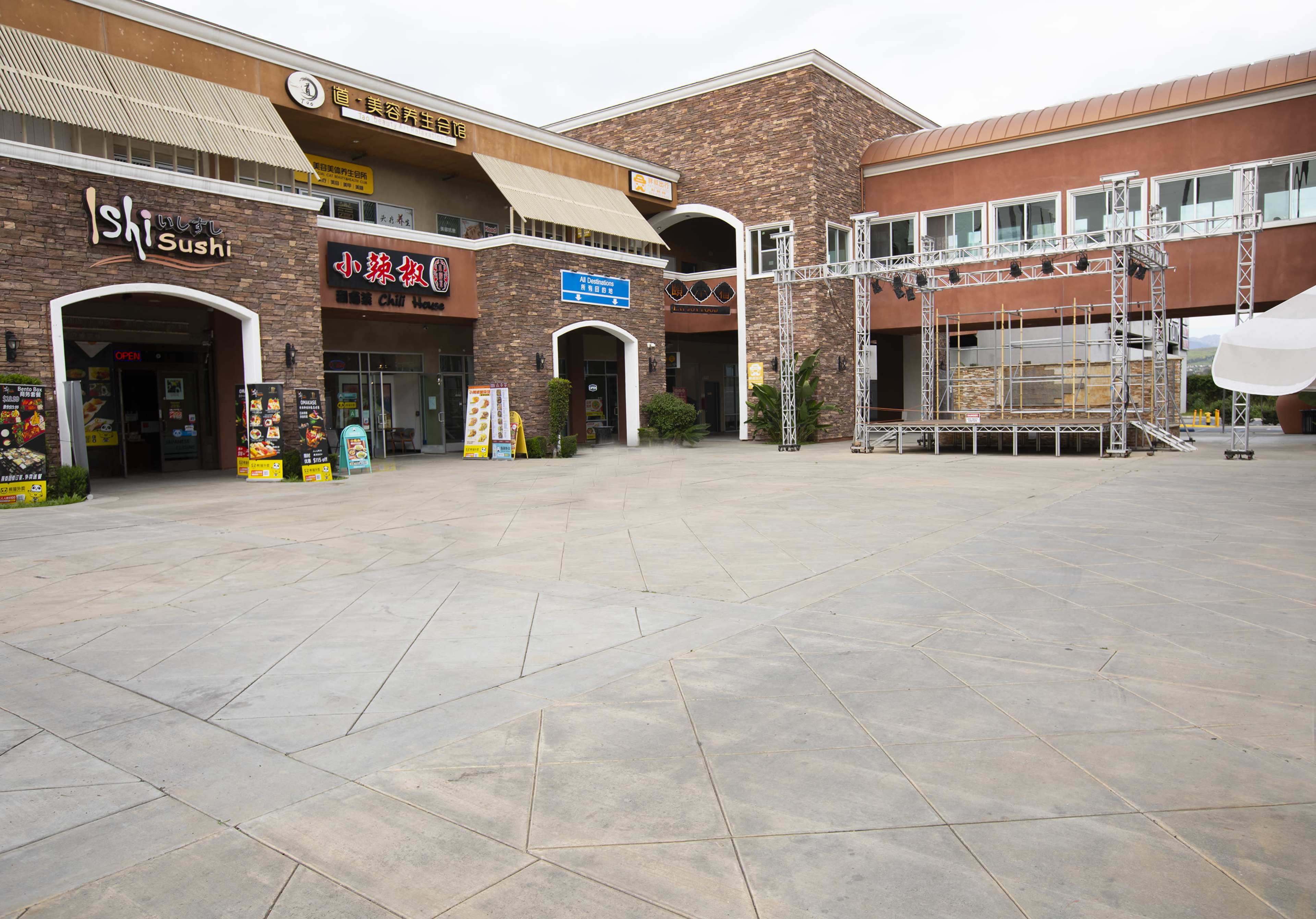 Open Plaza Courtyard with Performance Stage Image in Rowland Heights, Rowland Heights, CA