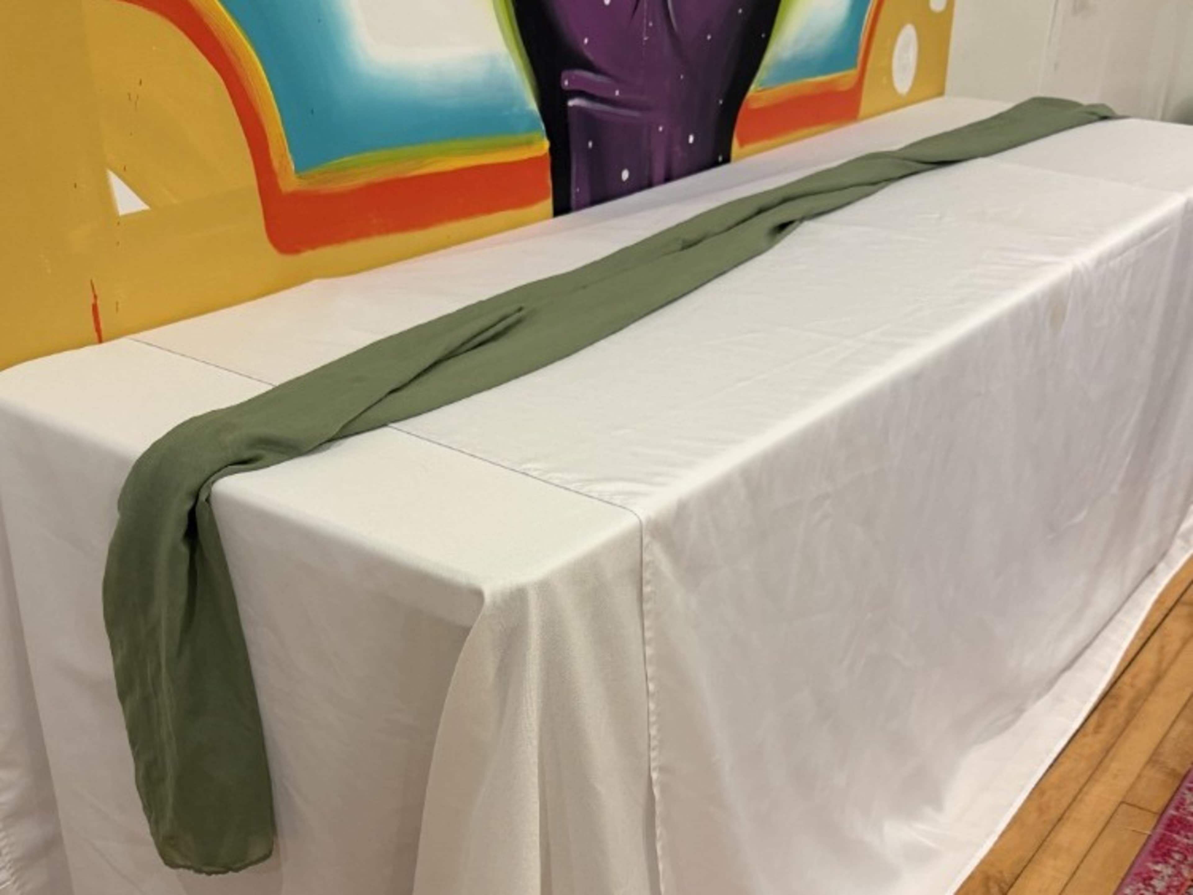 Complimentary Folding tables & table cloths