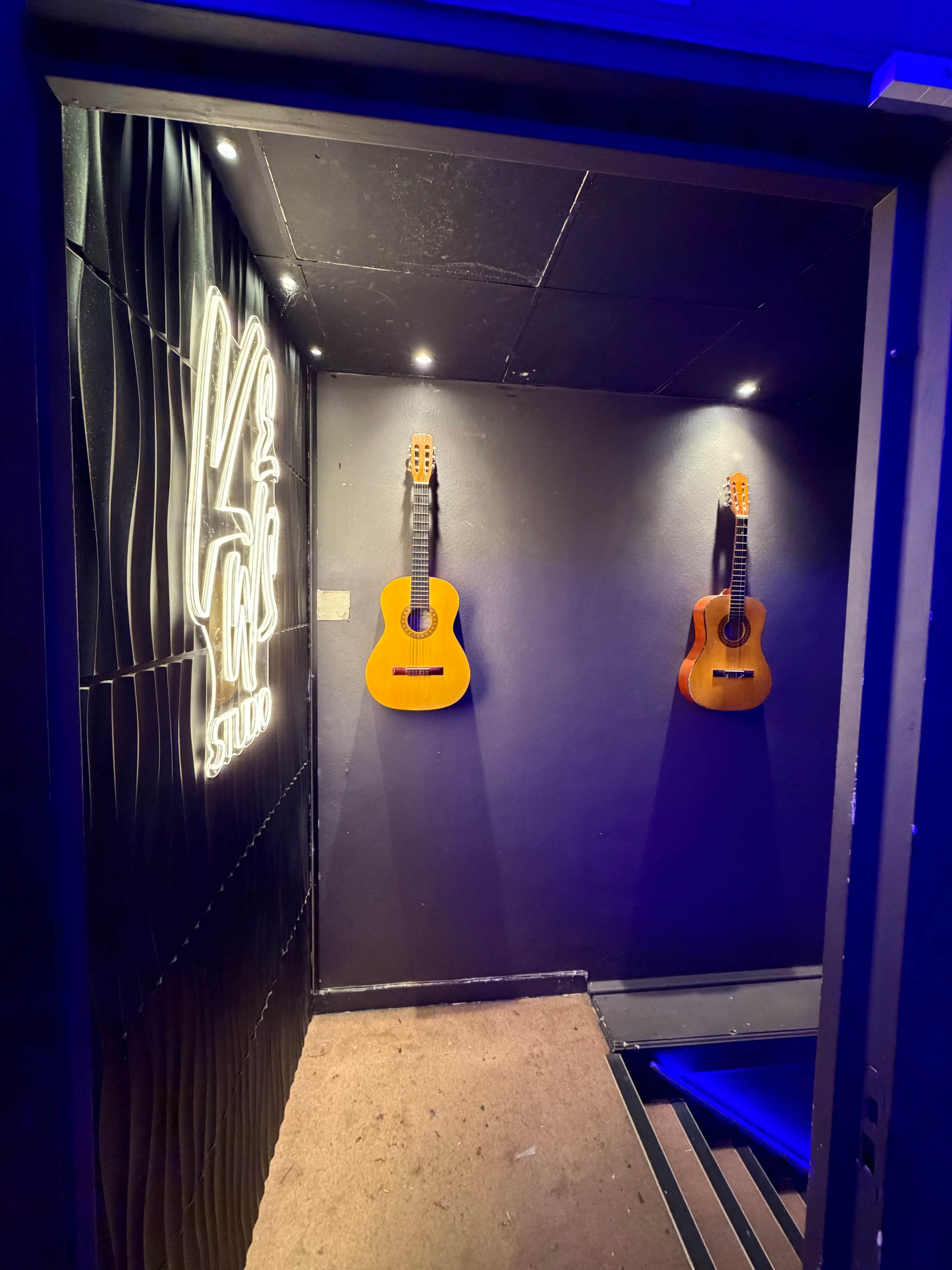Kews Music Studio | with Engineer Image in Ponders End, London, ENG