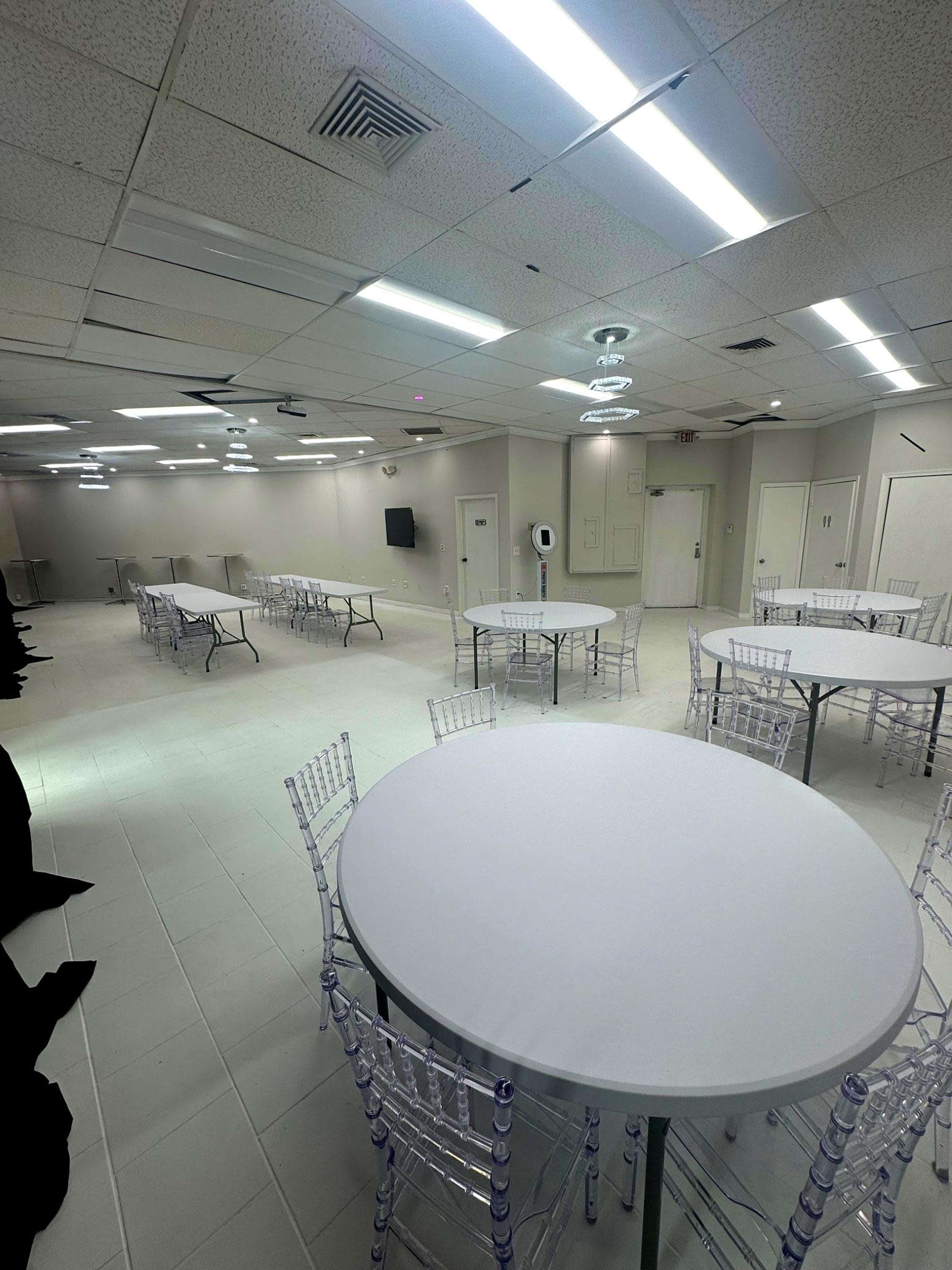 Modern Event Space with Flexible Packages & Add-Ons – Ideal for Any Occasion Image in Fort Washington, Ft Washington, MD