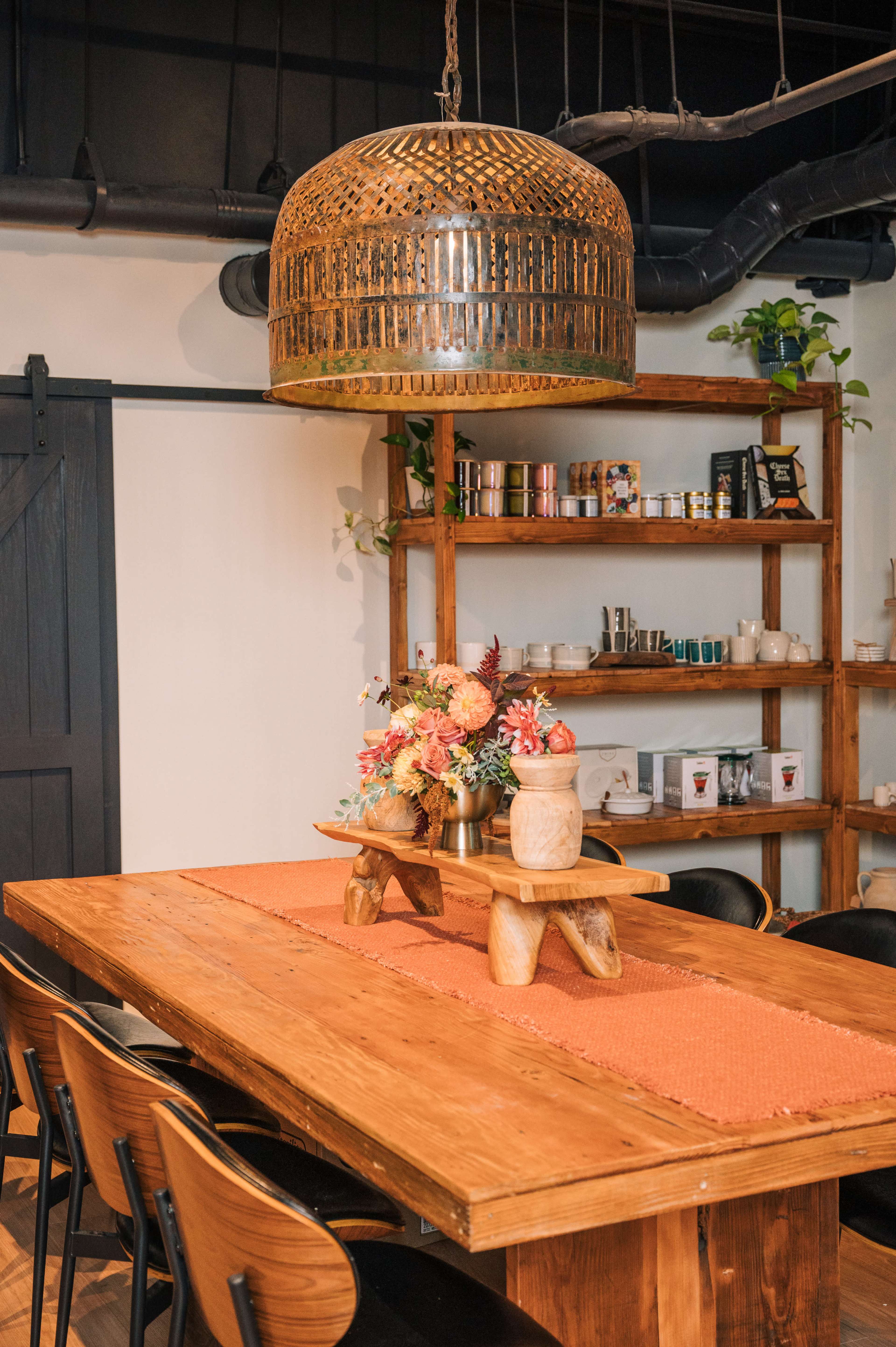 Old Town Pasadena Cafe Space Image in Old Pasadena, Pasadena, CA