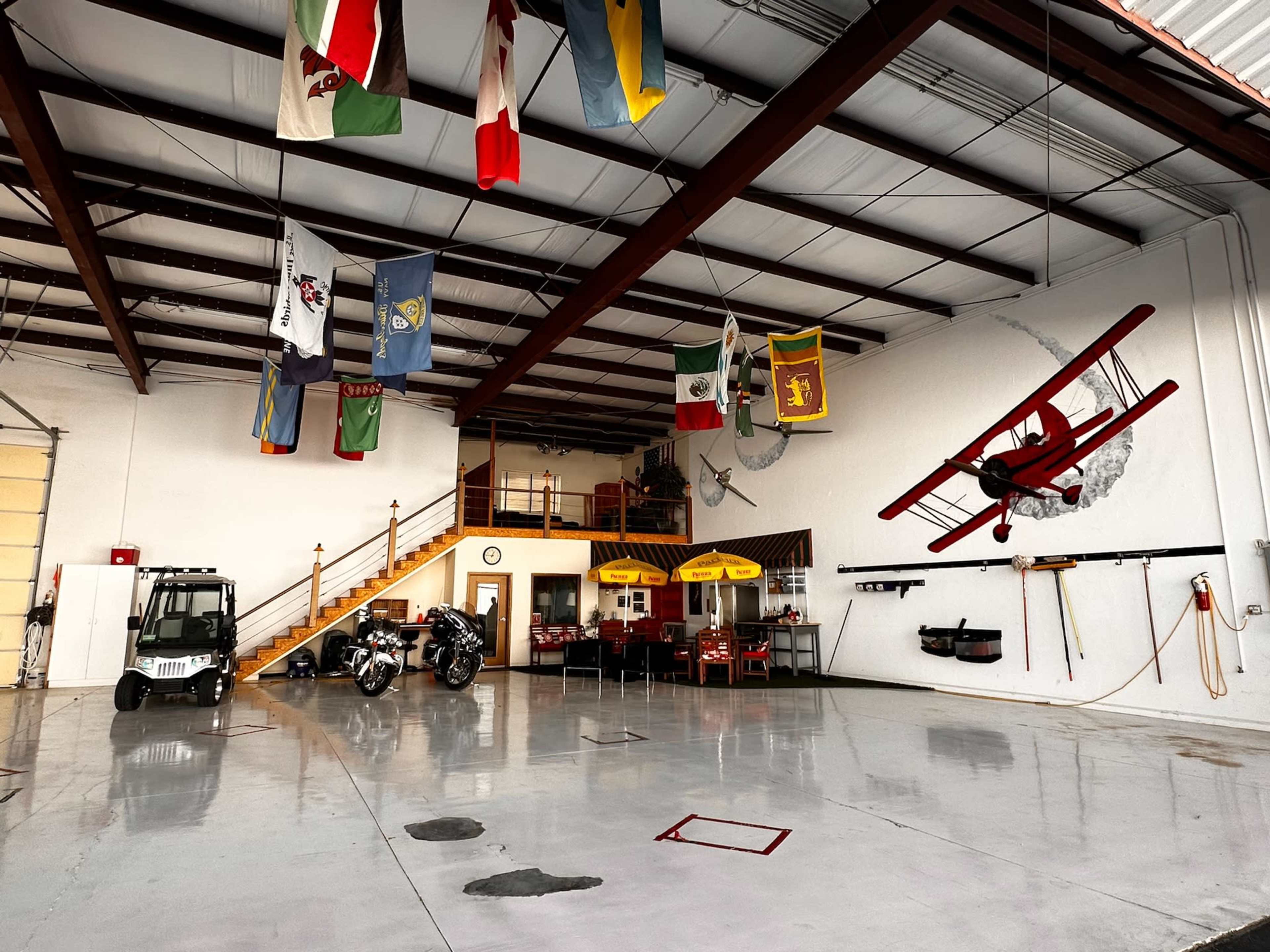 Luxurious Airport Hangar, Event and Meeting Space Image in Thermal, Thermal, CA