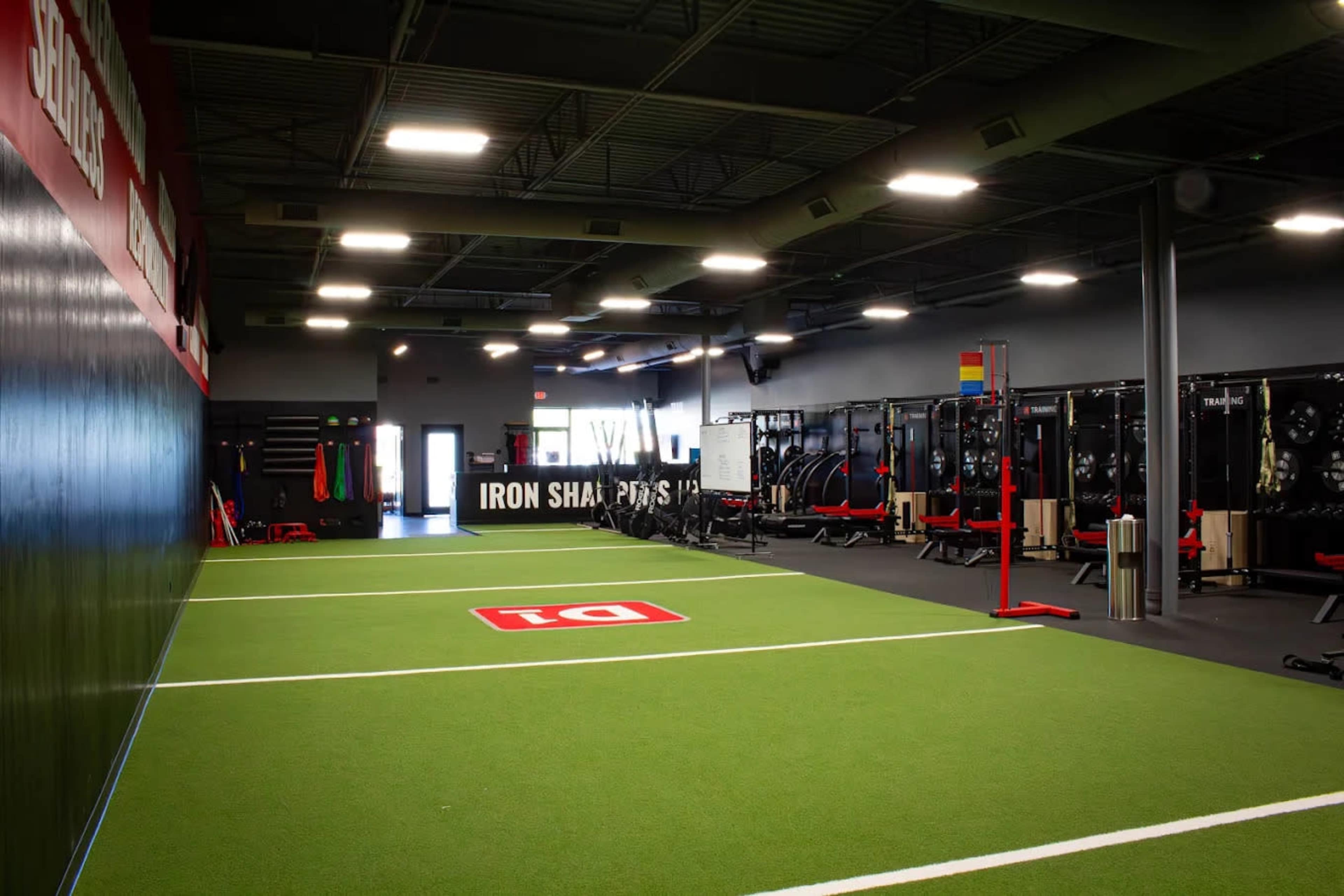 High-End Athletic Training Facility Image in Algonquin Township, CRYSTAL LAKE, IL