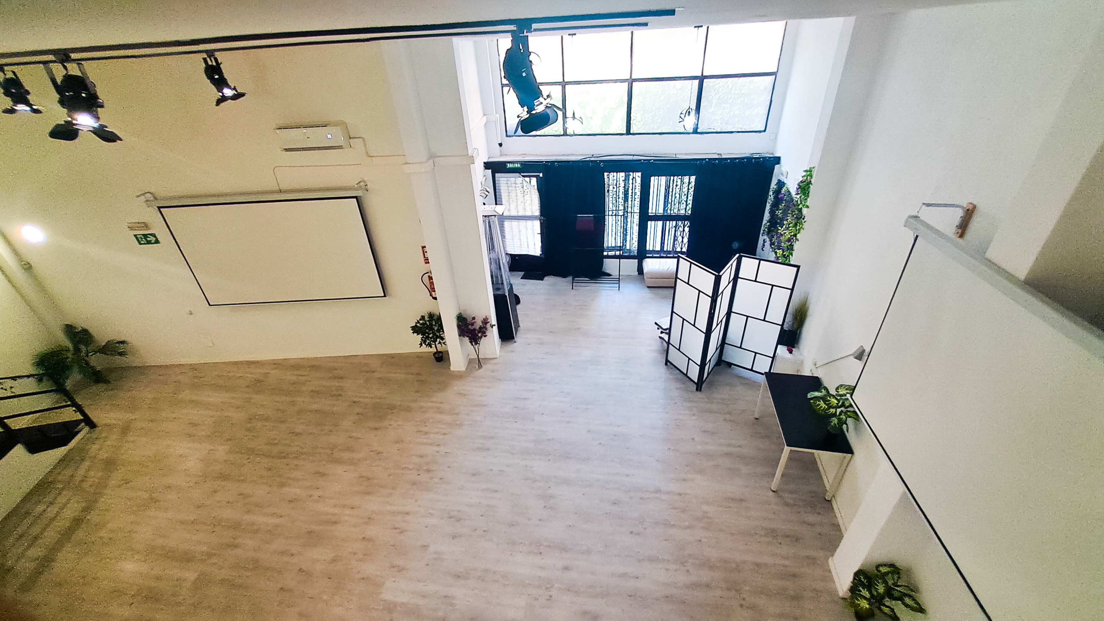 Nave diáfana de 2 plantas en Embajadores Imagen en Las Acacias, Madrid, M