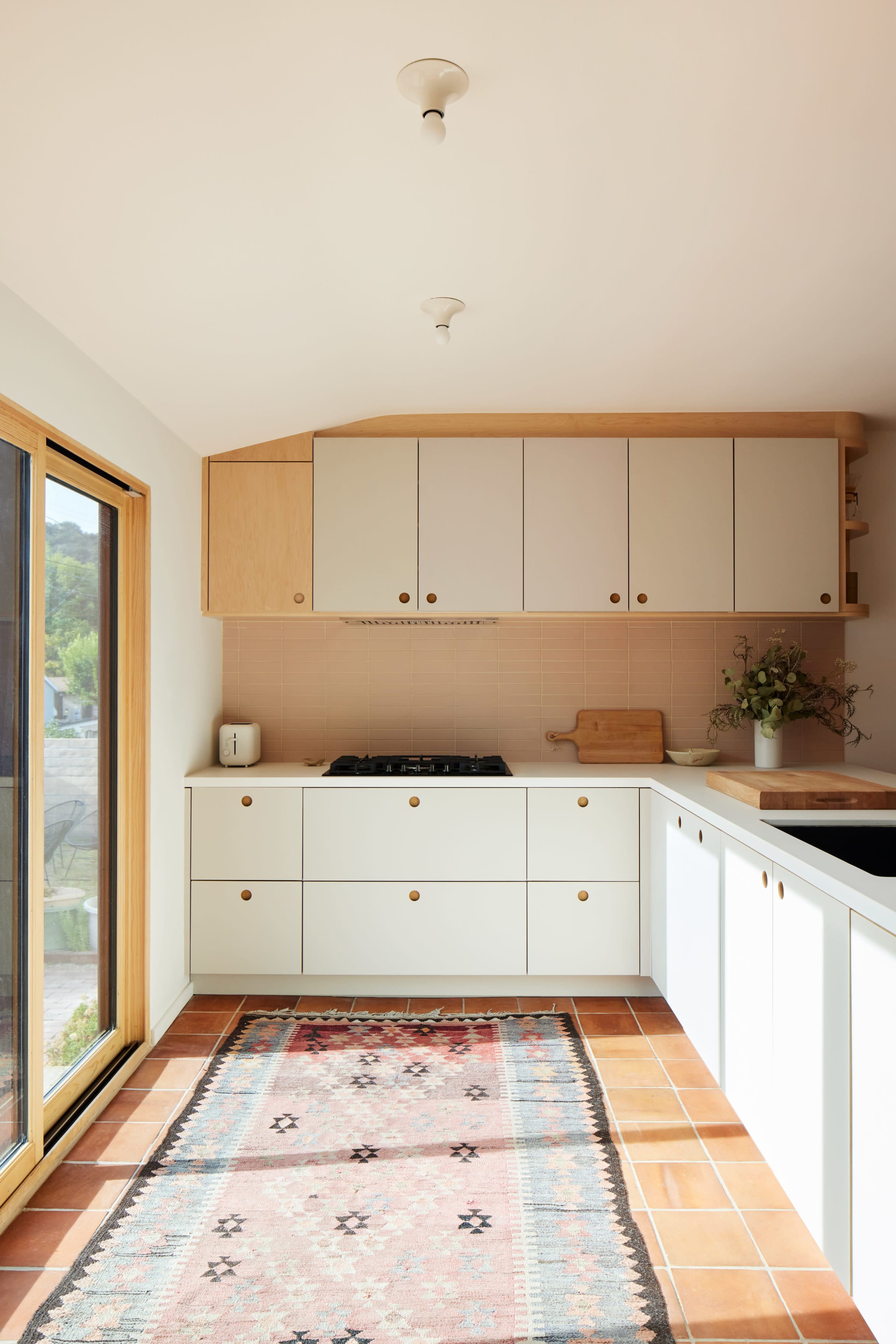 Modern Bungalow in Glenoaks Canyon Image in Glenoaks Canyon, glendale, CA