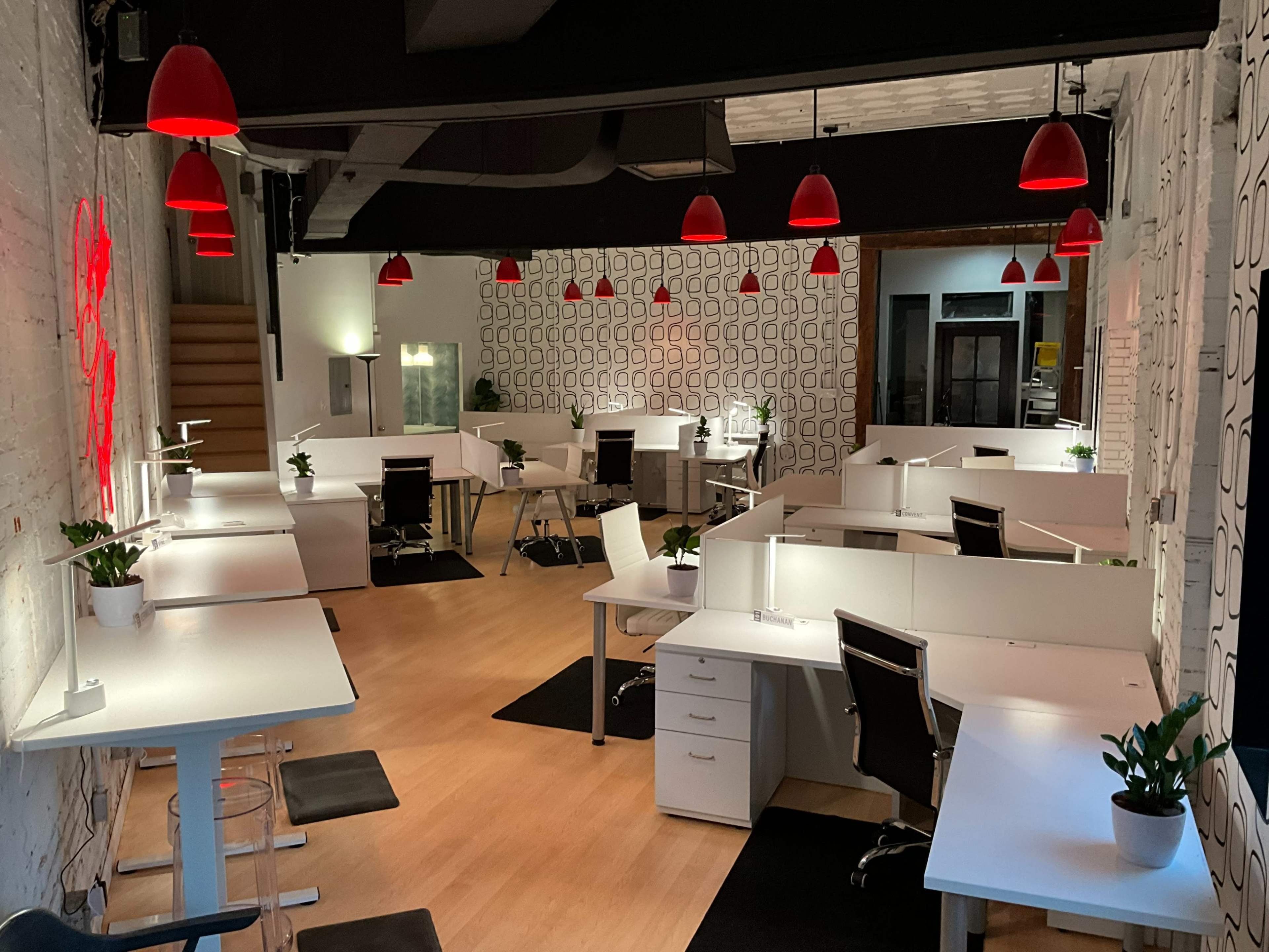 Bright Downtown Studio with Modern Workspaces Image in Downtown Lafayette, Lafayette, LA