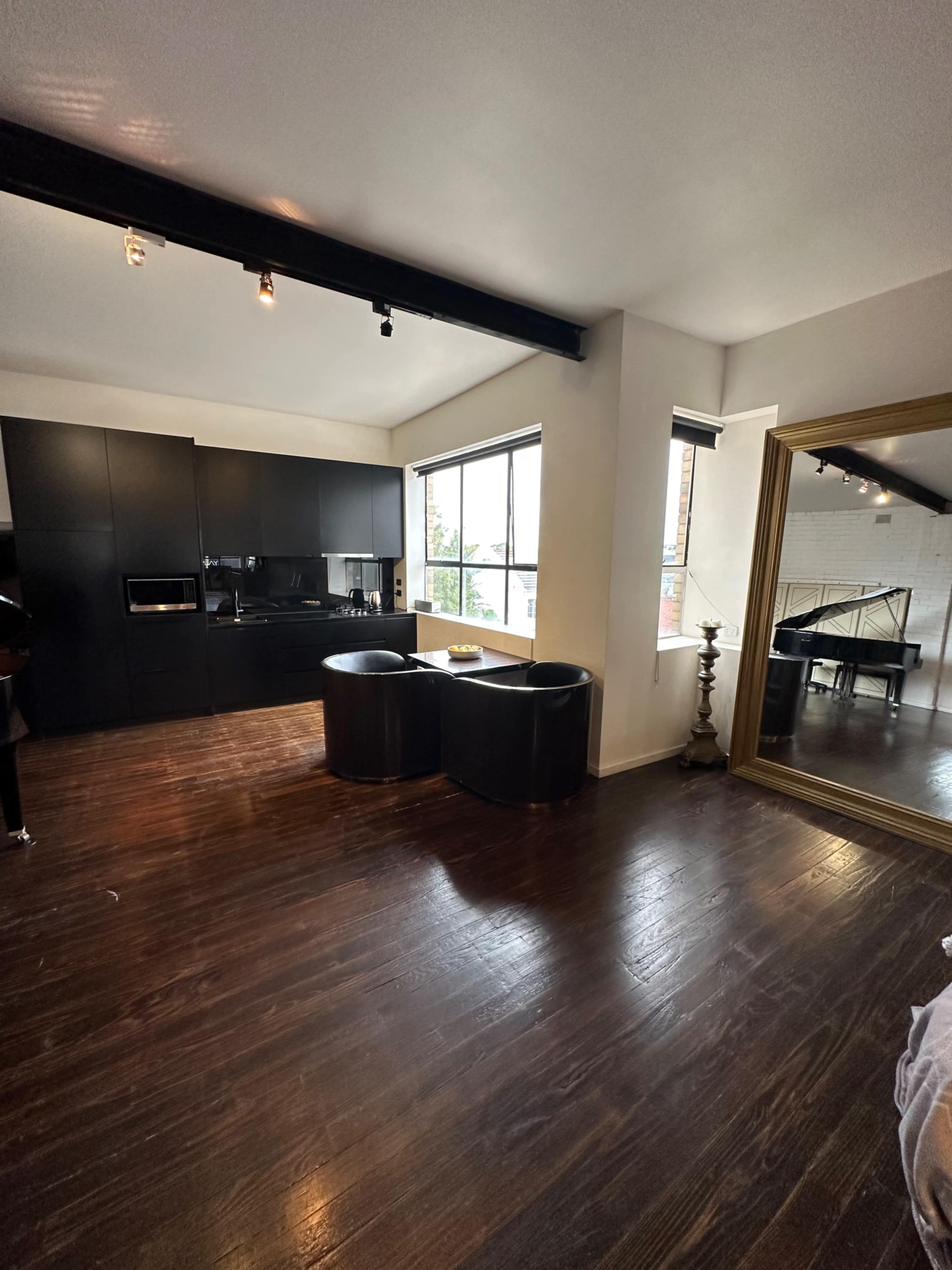 Light-Filled Warehouse Loft Studio in Elsternwick Image in Elsternwick, Elsternwick, VIC