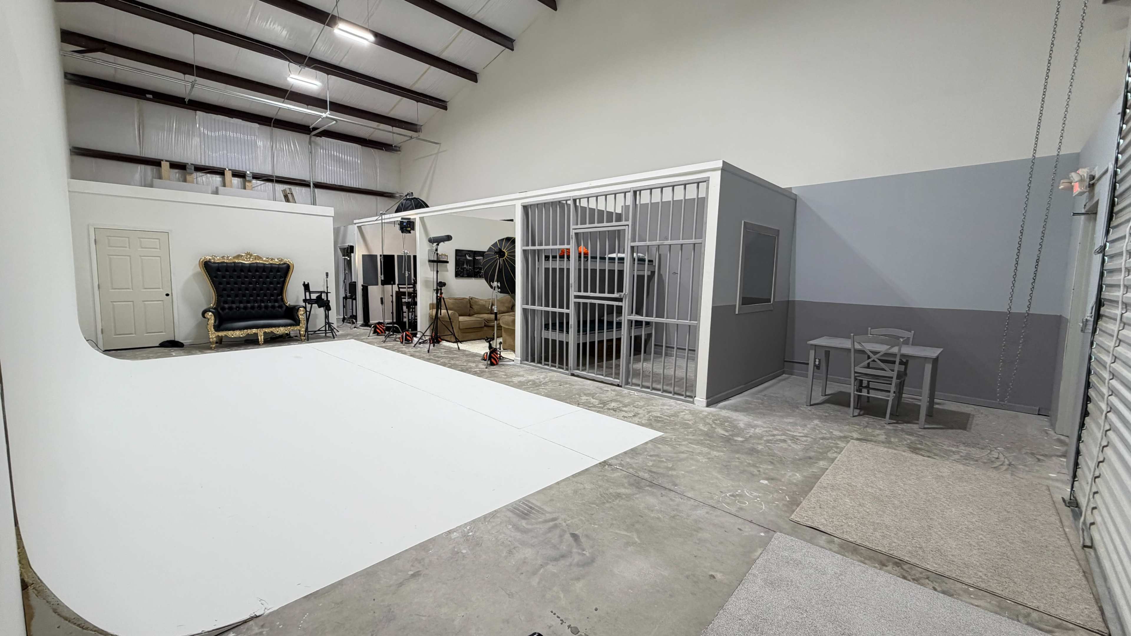 Realistic Jail Cell and Interrogation Room Film Set Image in , Columbia, SC