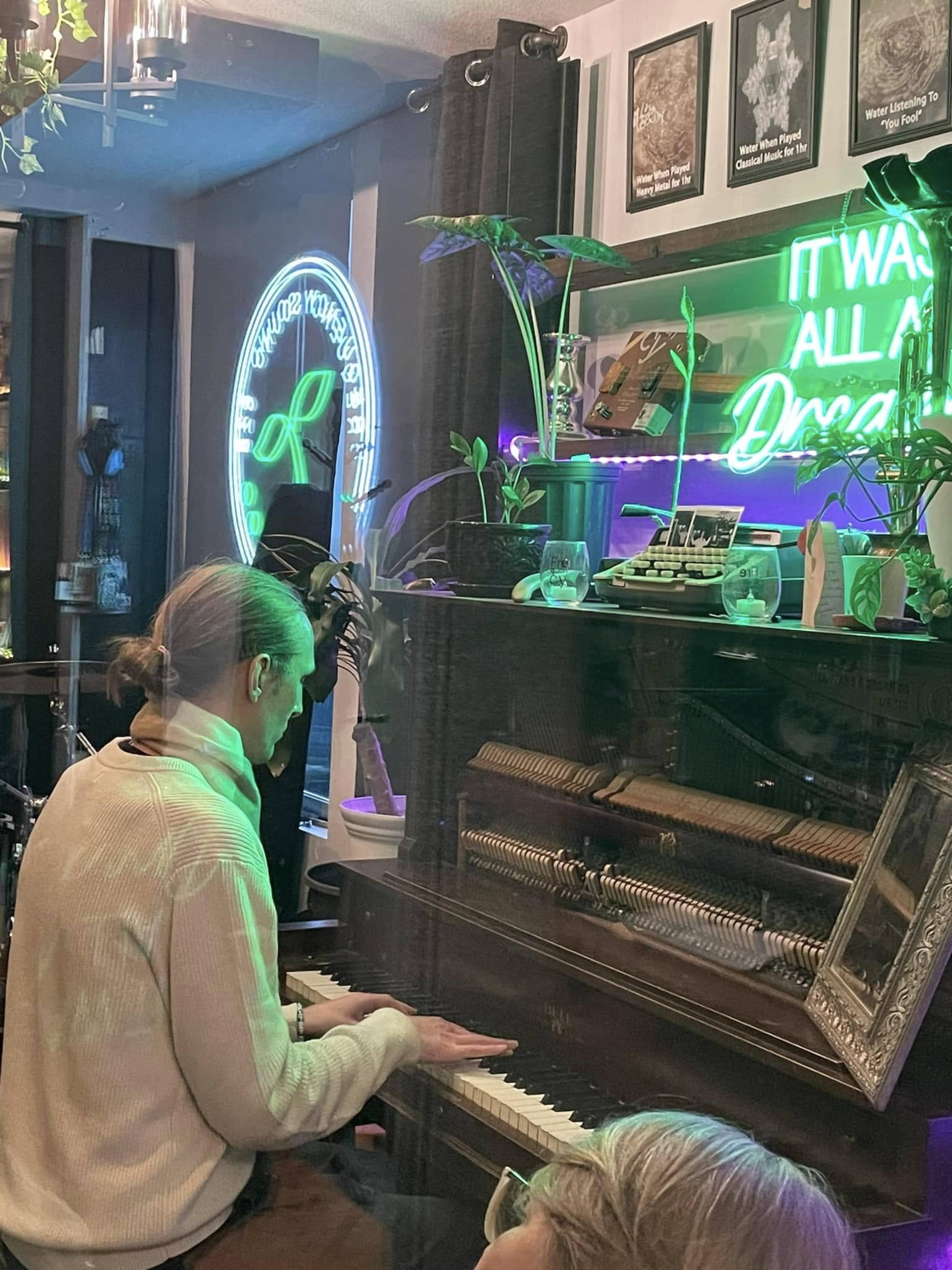 Vibey Music Studio in the Orchard Image in Southeast Kelowna, Kelowna, BC