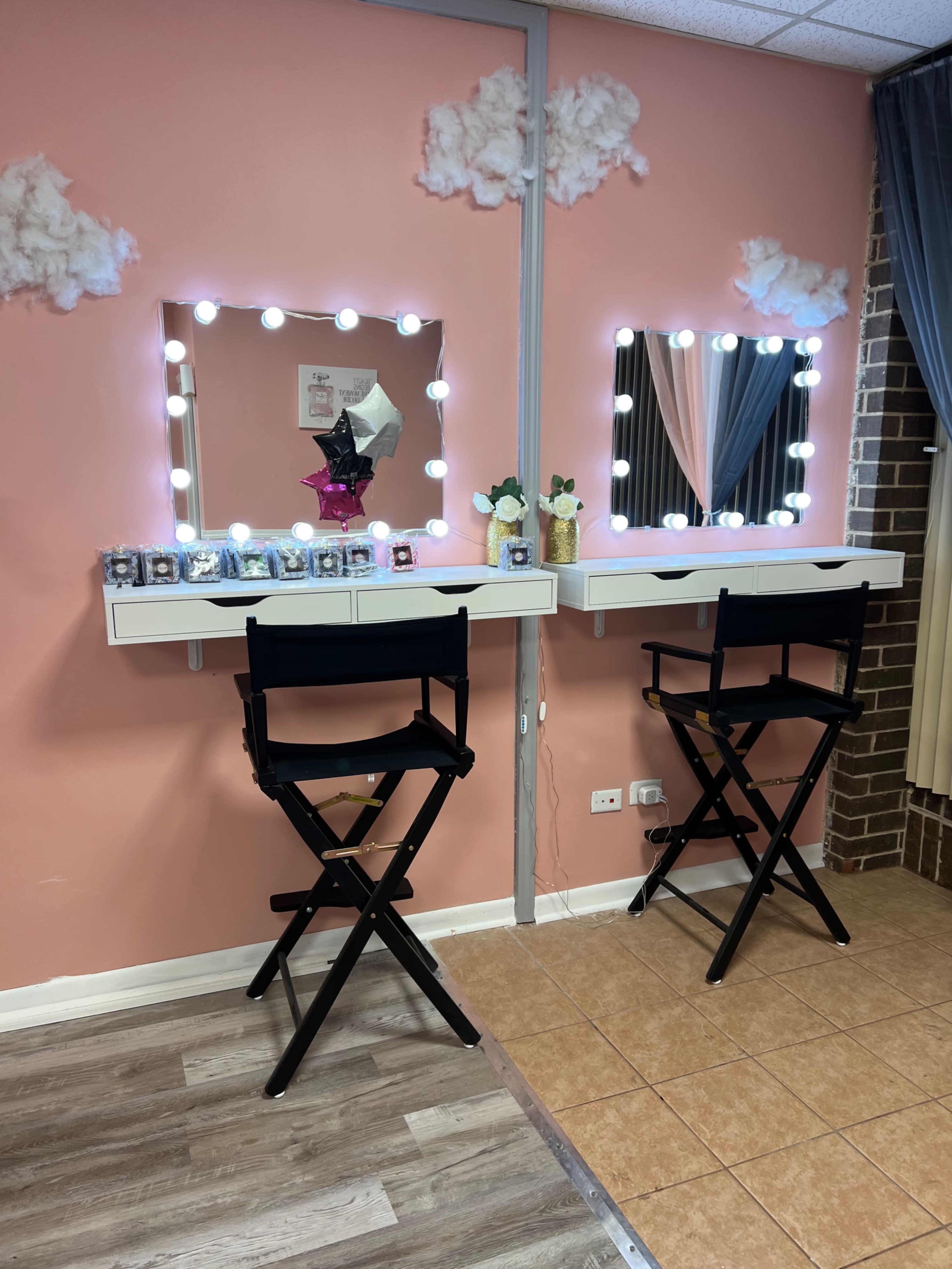 Beauty Bar for Studio Action Etc. Image in Palos Township, Hickory Hills, IL