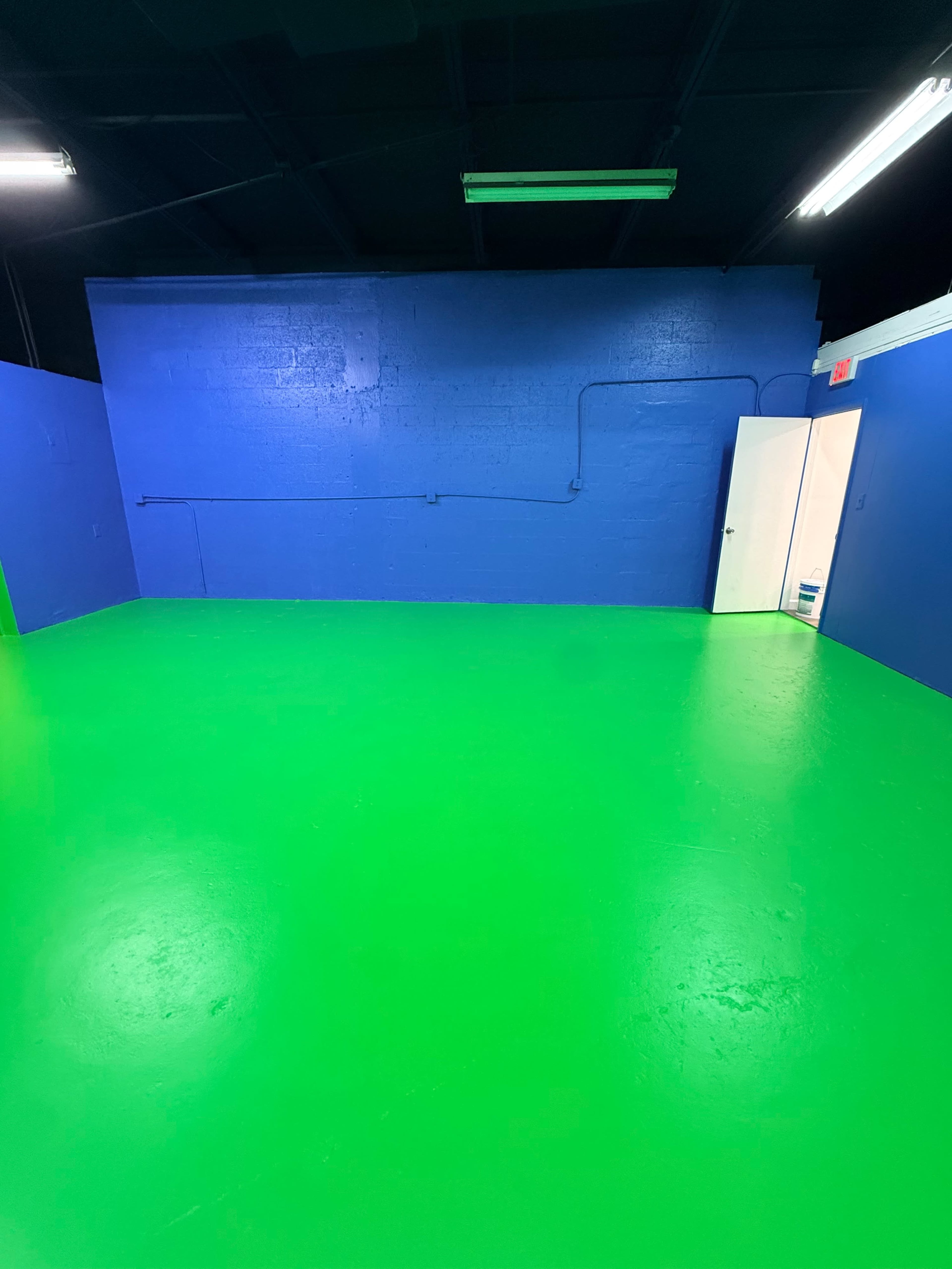 Full Green Screen Creator Studio – Photo, Video & Streaming Image in Pompano Beach, Pompano Beach, FL