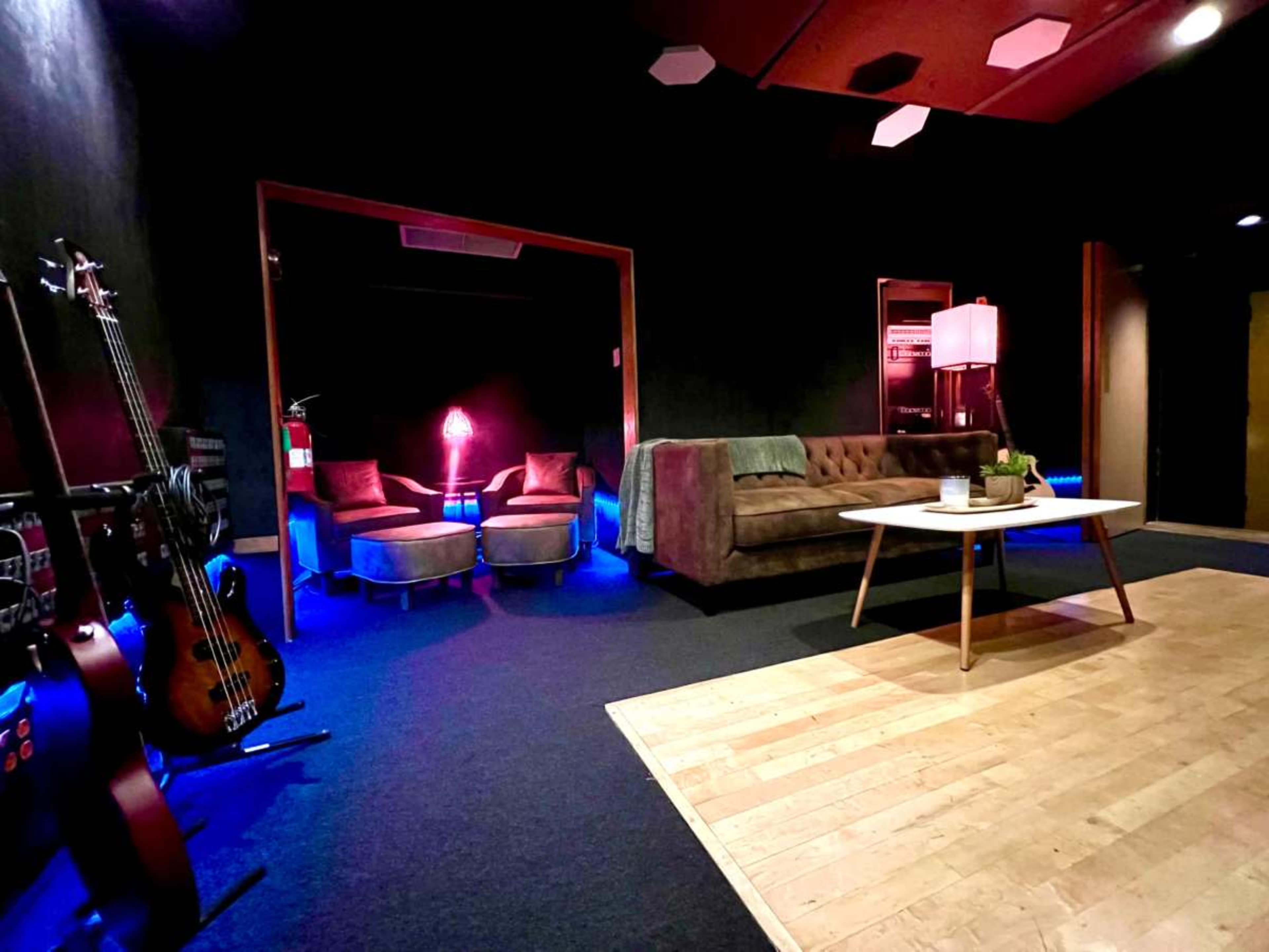 Recording Studio Image in Sawtelle, Los Angeles, CA